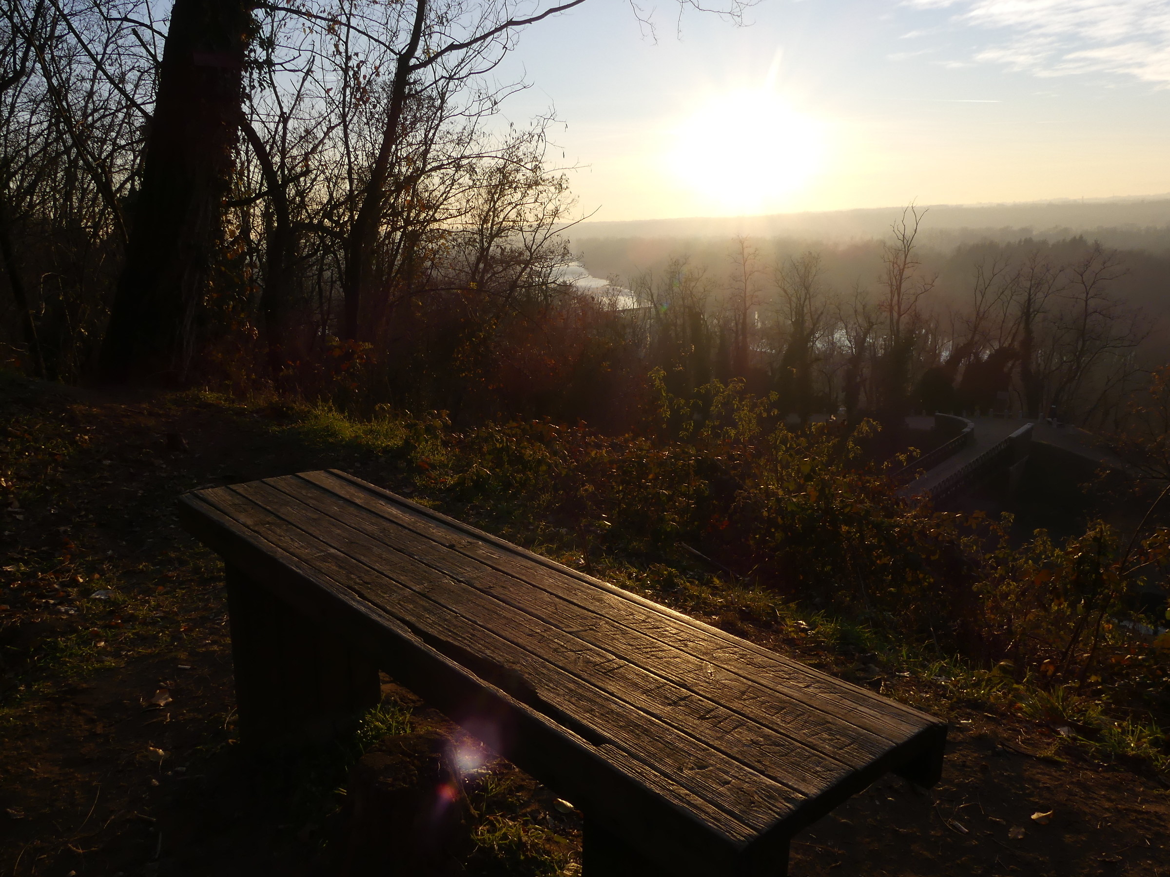 Panchina che guarda il tramonto