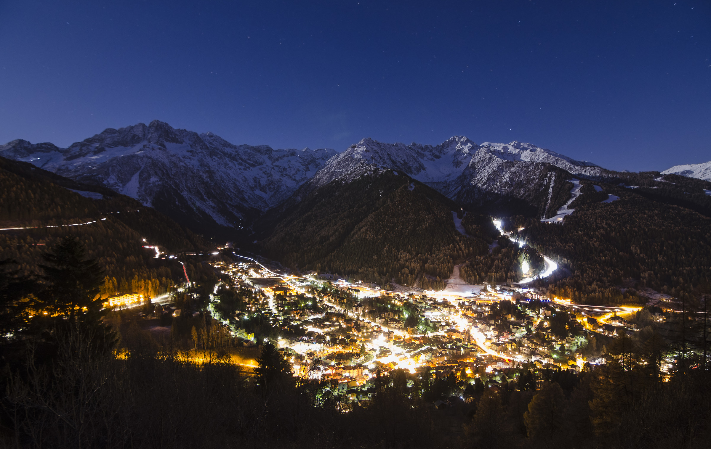 Ponte di Legno by Night
