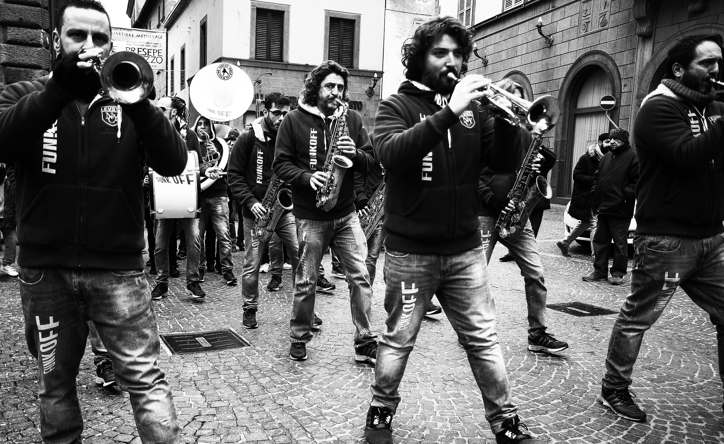 For Whom the Fanfara Tolls