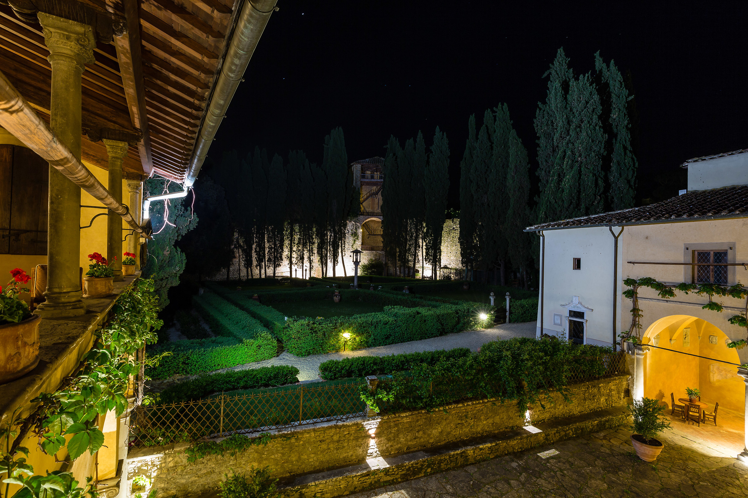 Inside the Tuscan farmhouses