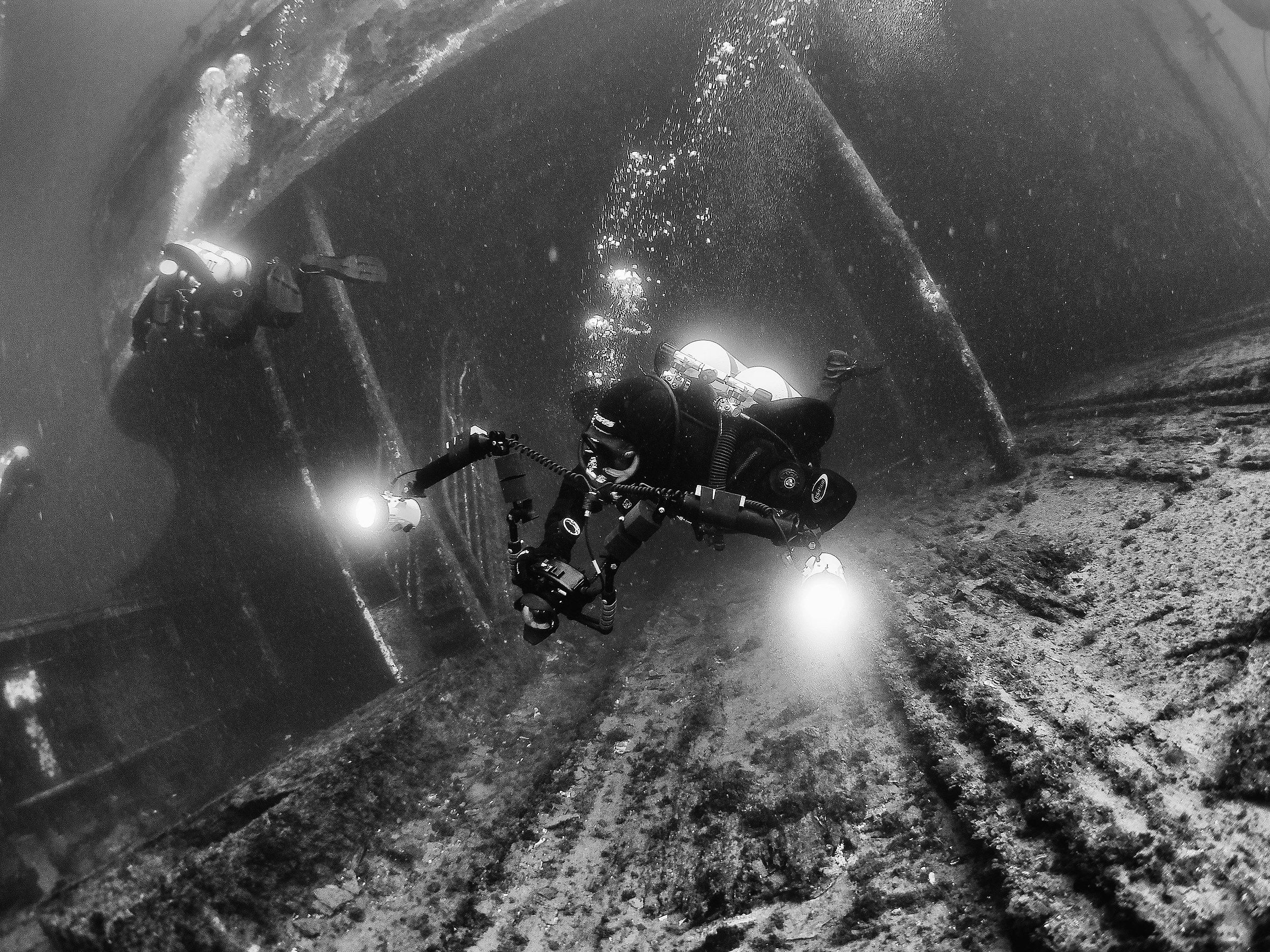 binari del treno sul ponte