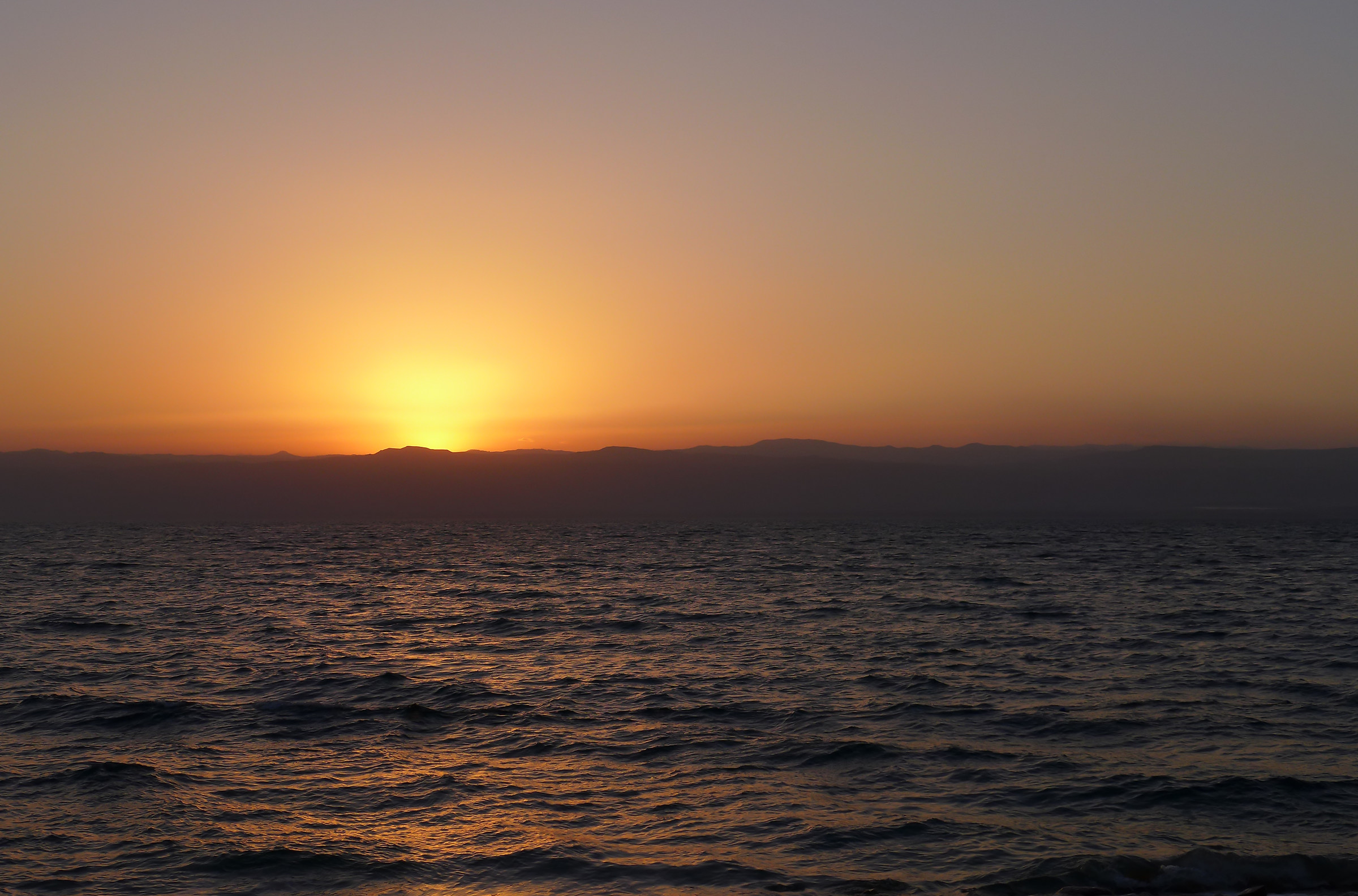 Sunset si Israel seen from the Dead Sea