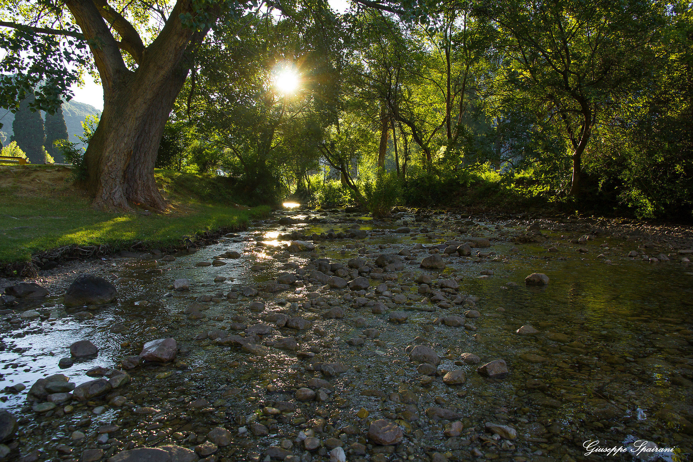 first light in nature (Lake Toblino)