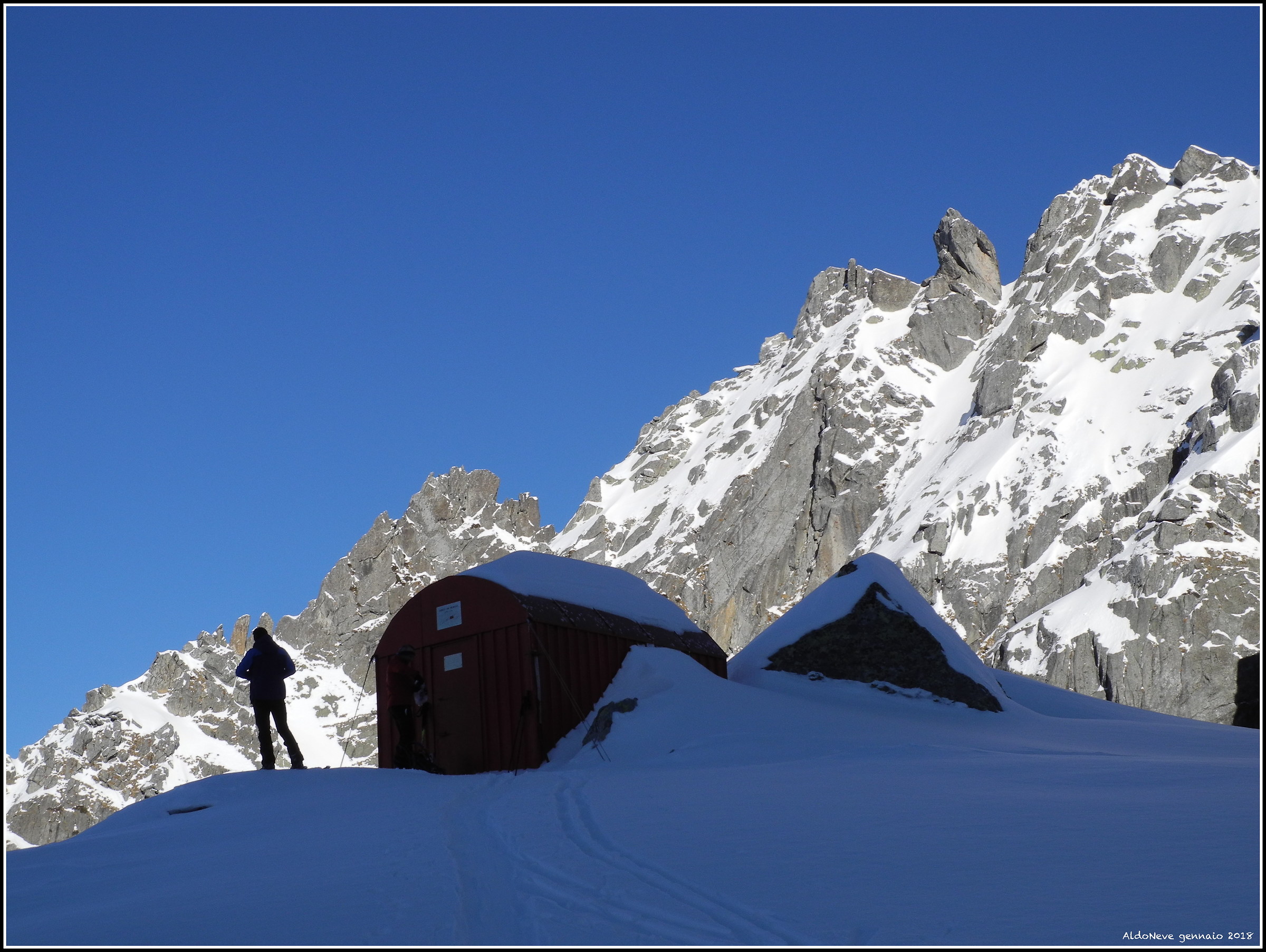 Bivacco Macherio ... in the shade!