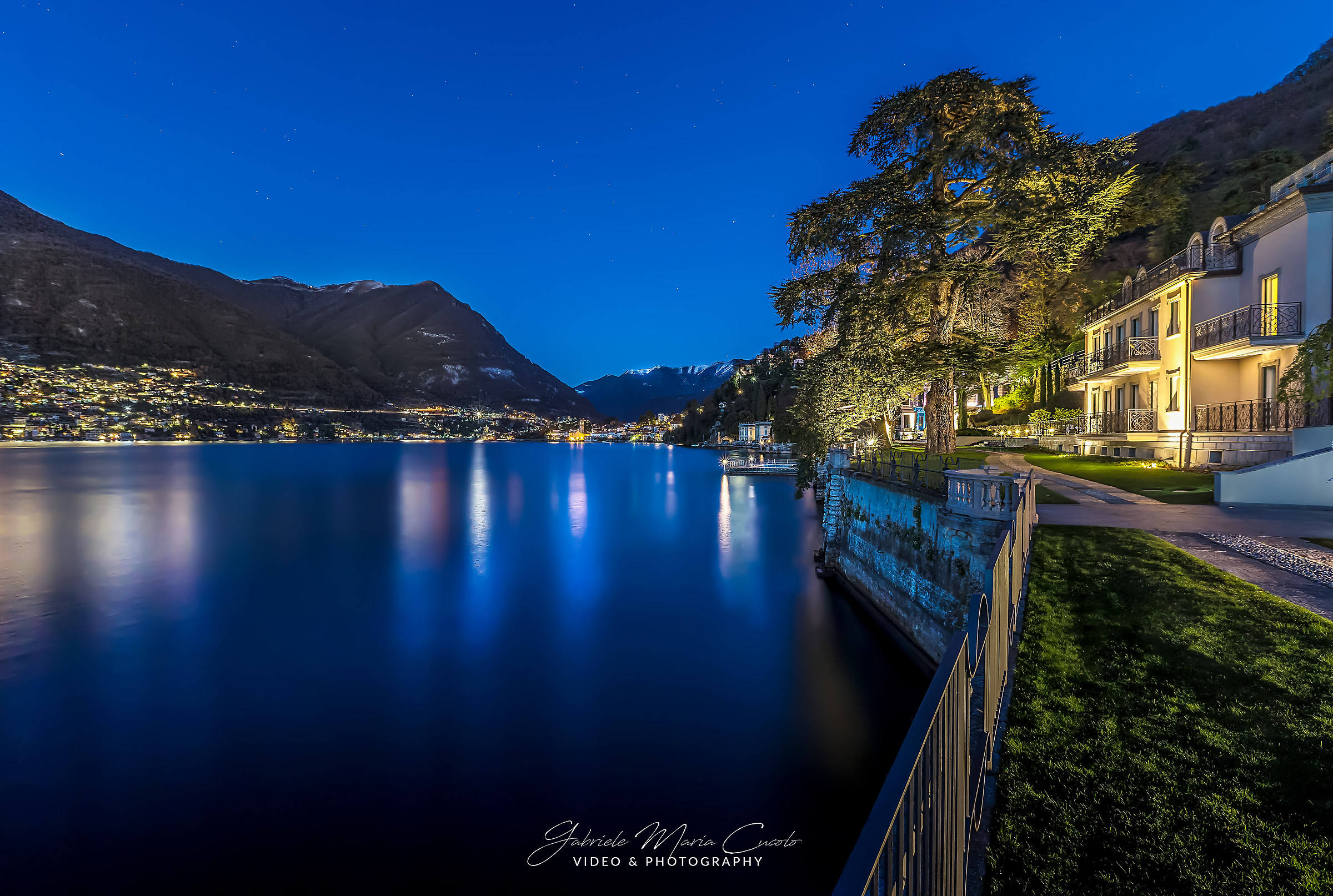 Night on the lake ...