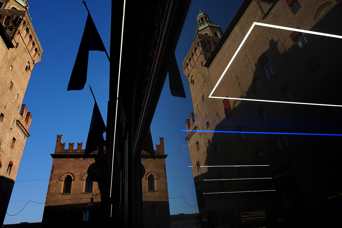Bologna reflected