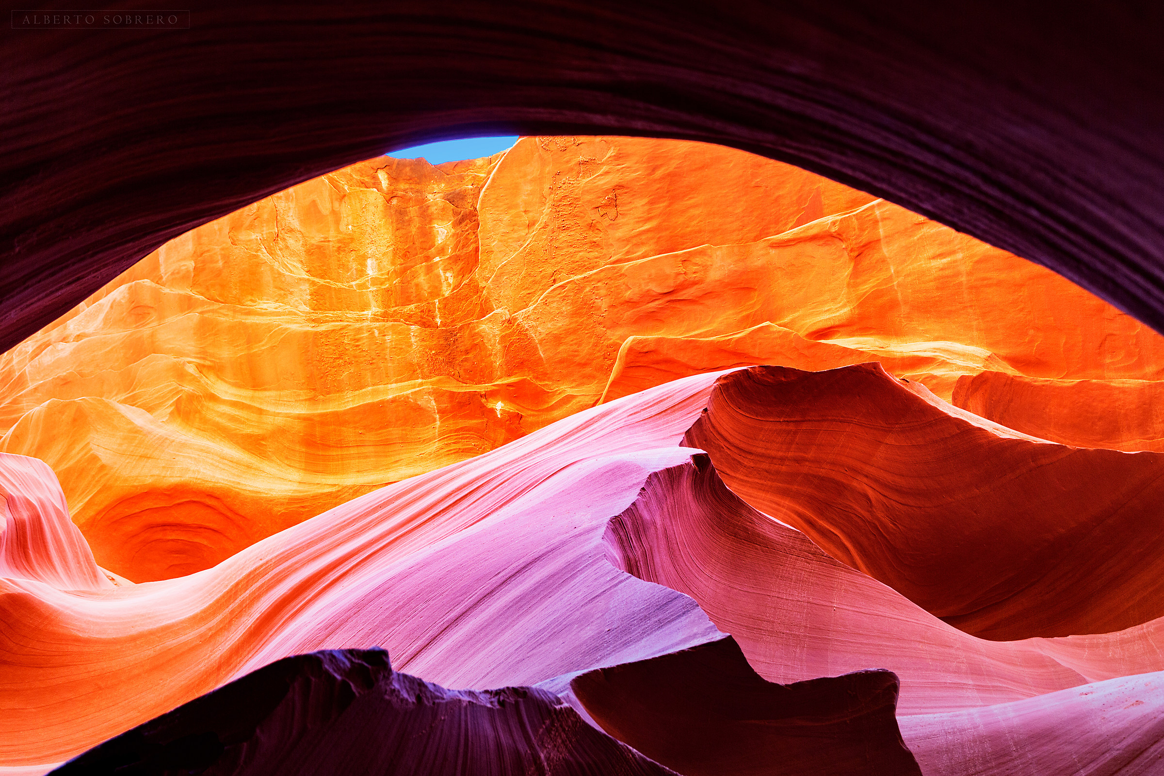Lower Antelope Canyon - Hidden Mountains