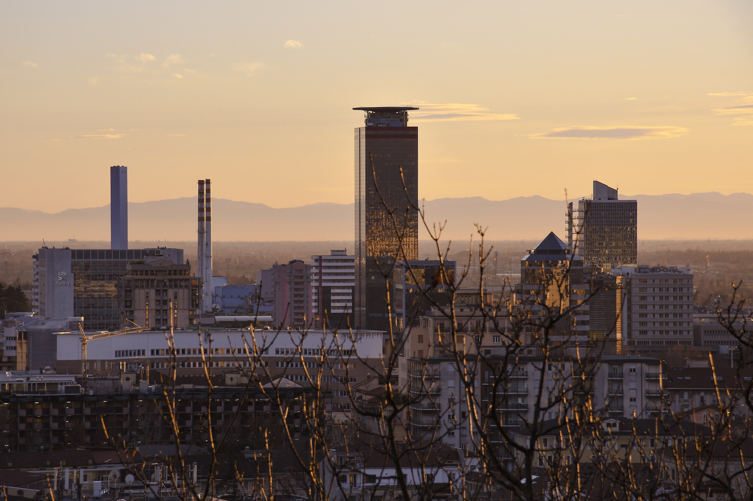 Brescia ... view of the Appenini ... far away