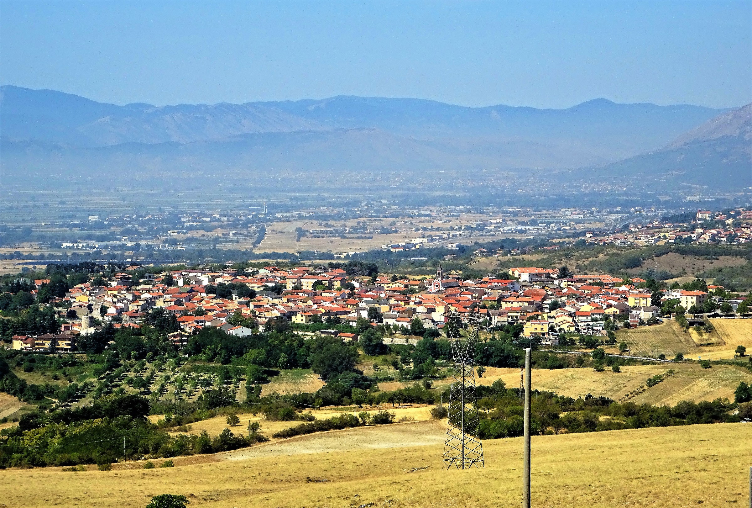 Collarmele (aq) and the Piana del Fucino