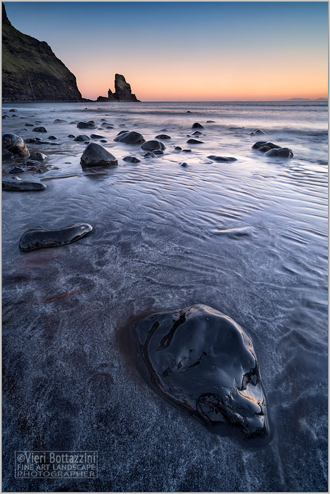 Un sereno tramonto a Talisker Bay, Isola di Skye