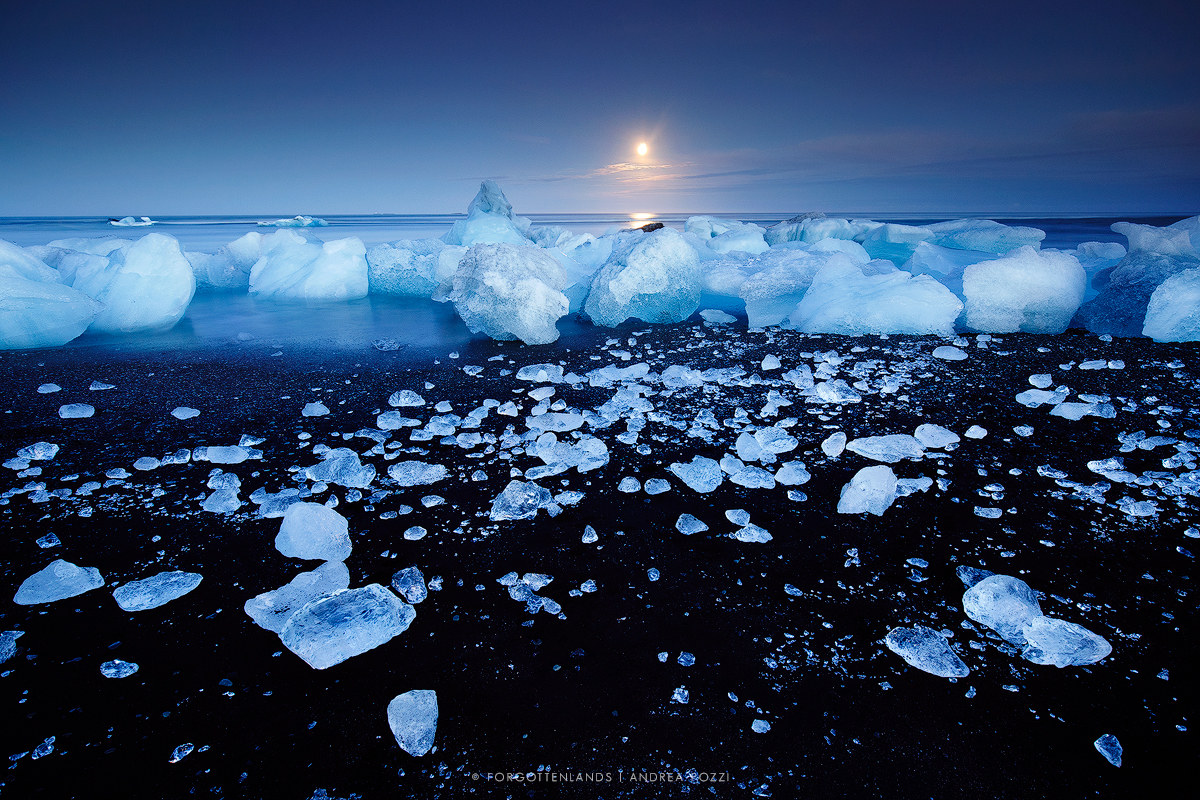 Crumble in the moonlight