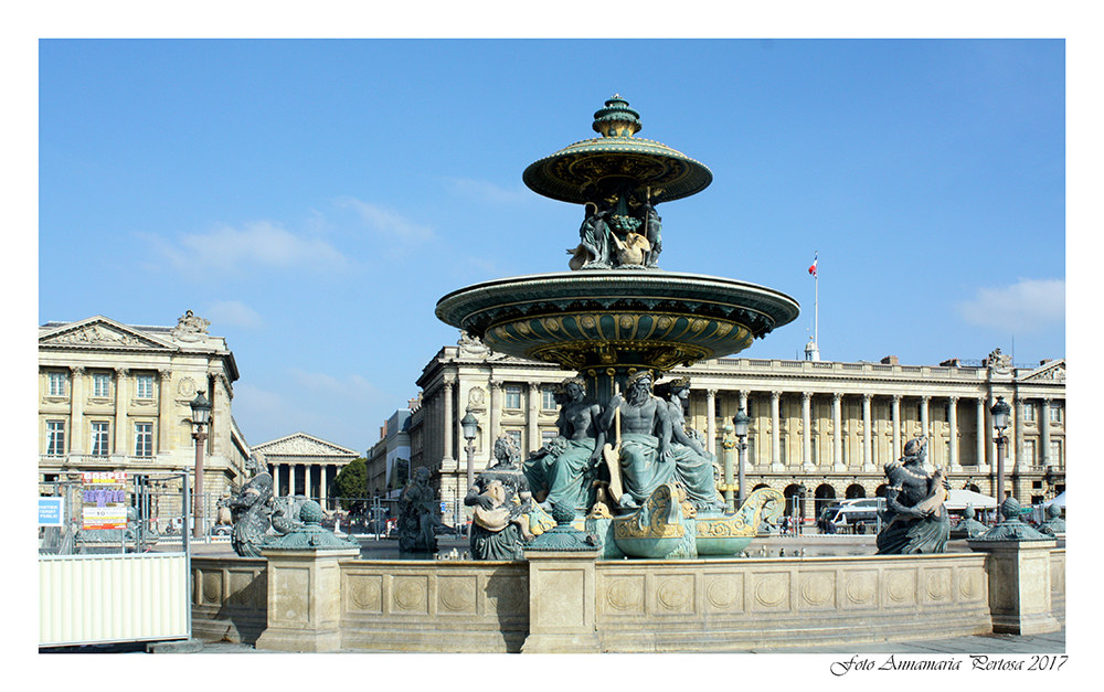Place de la Concorde e le sue fontane