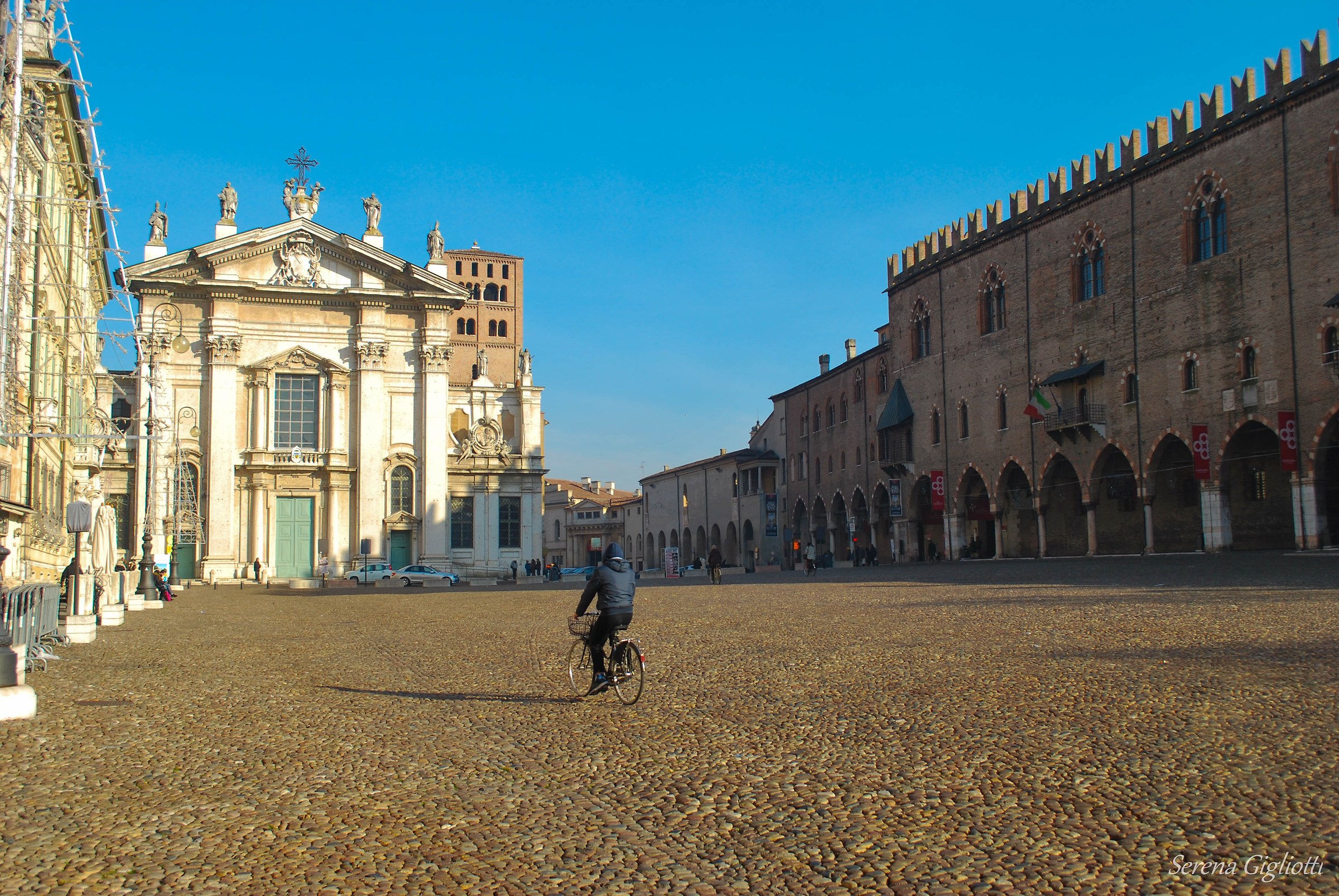 Bicycle in Mantua