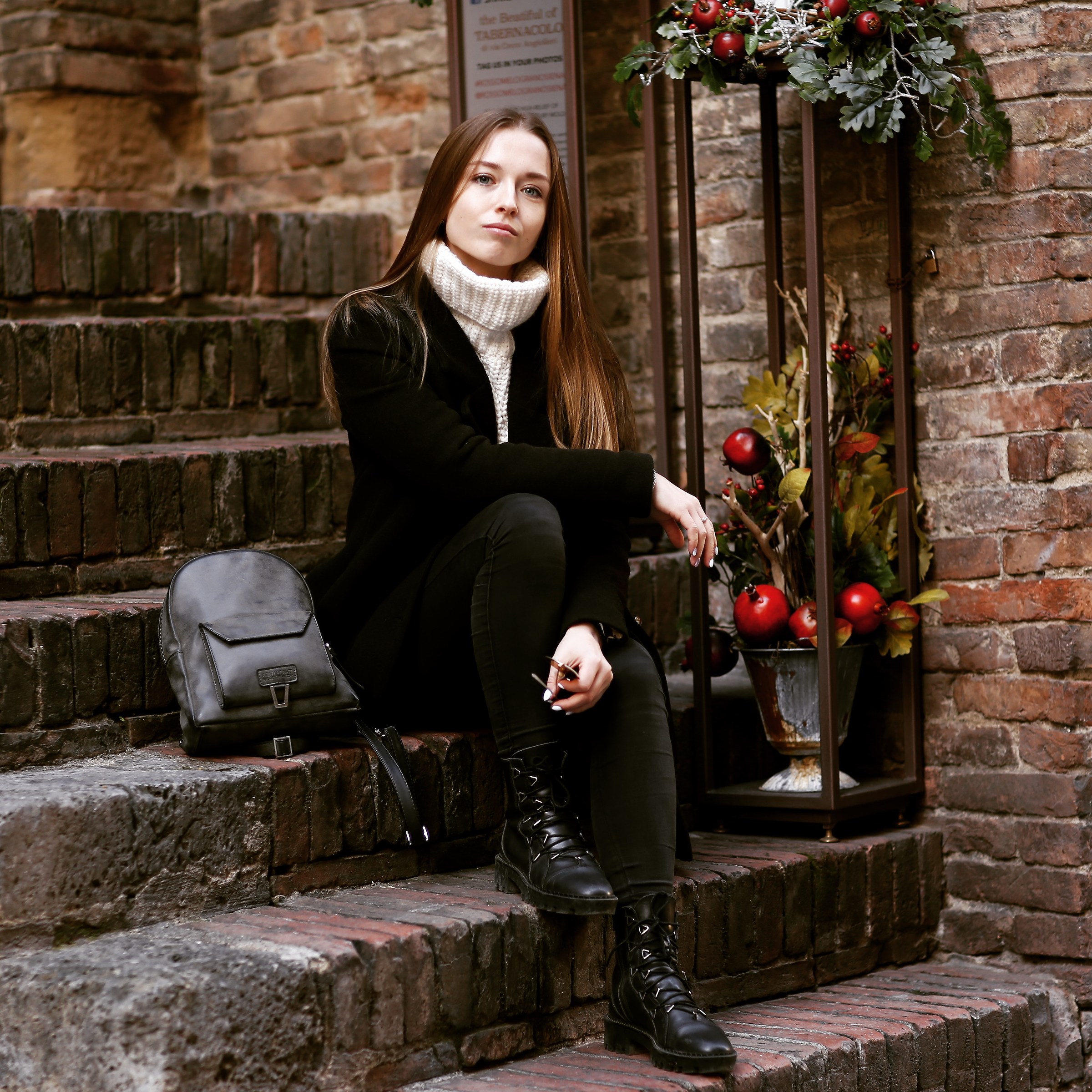 A corner of Siena ... with the beautiful Yulya