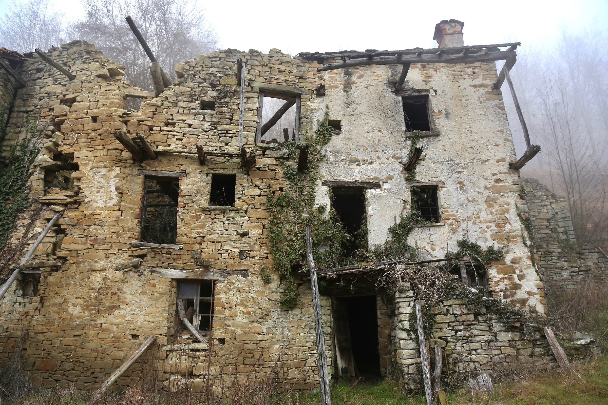 Ricosa, borgata abbandonata di Mombarcaro