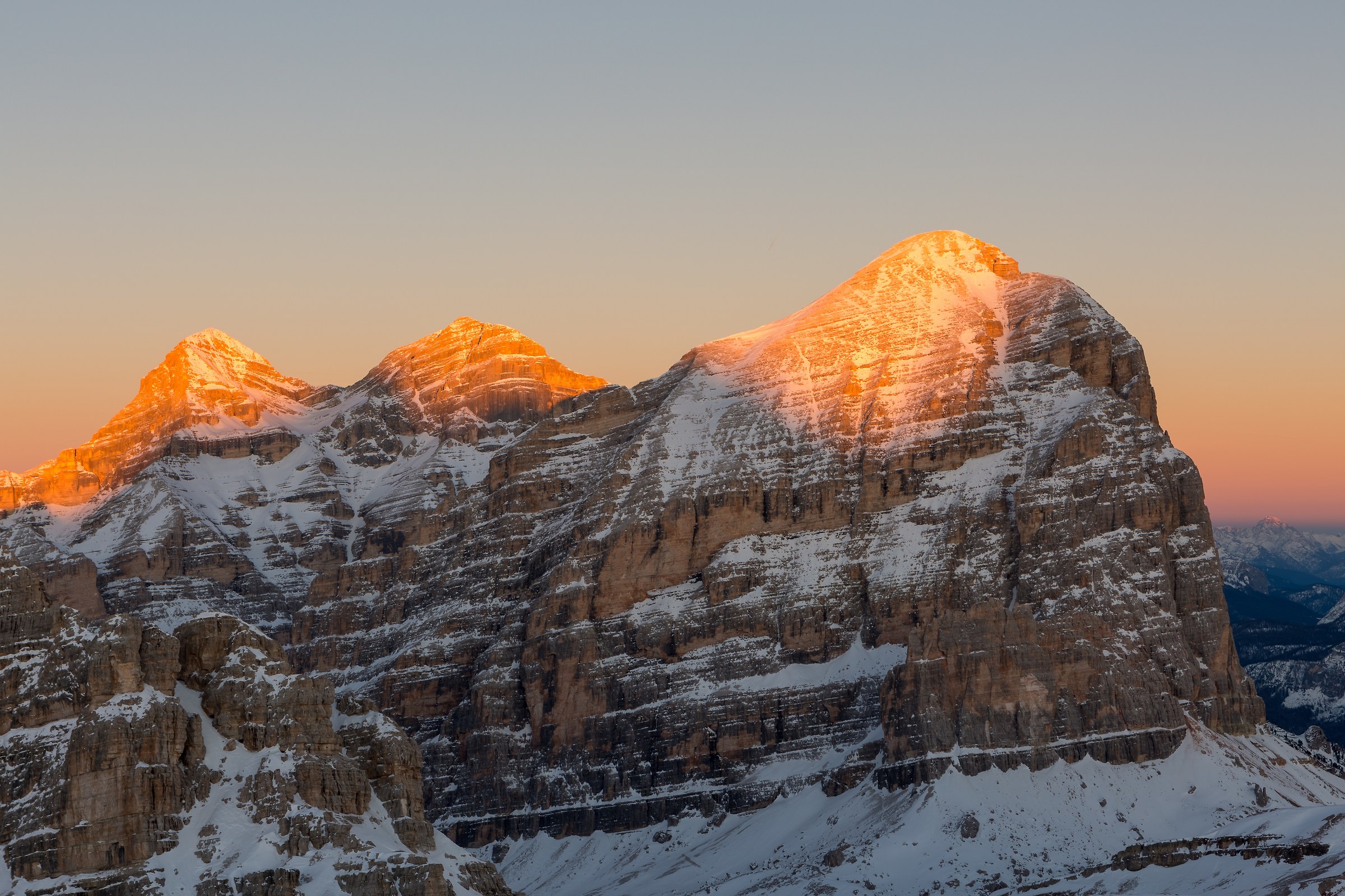 I see fire over the mountains