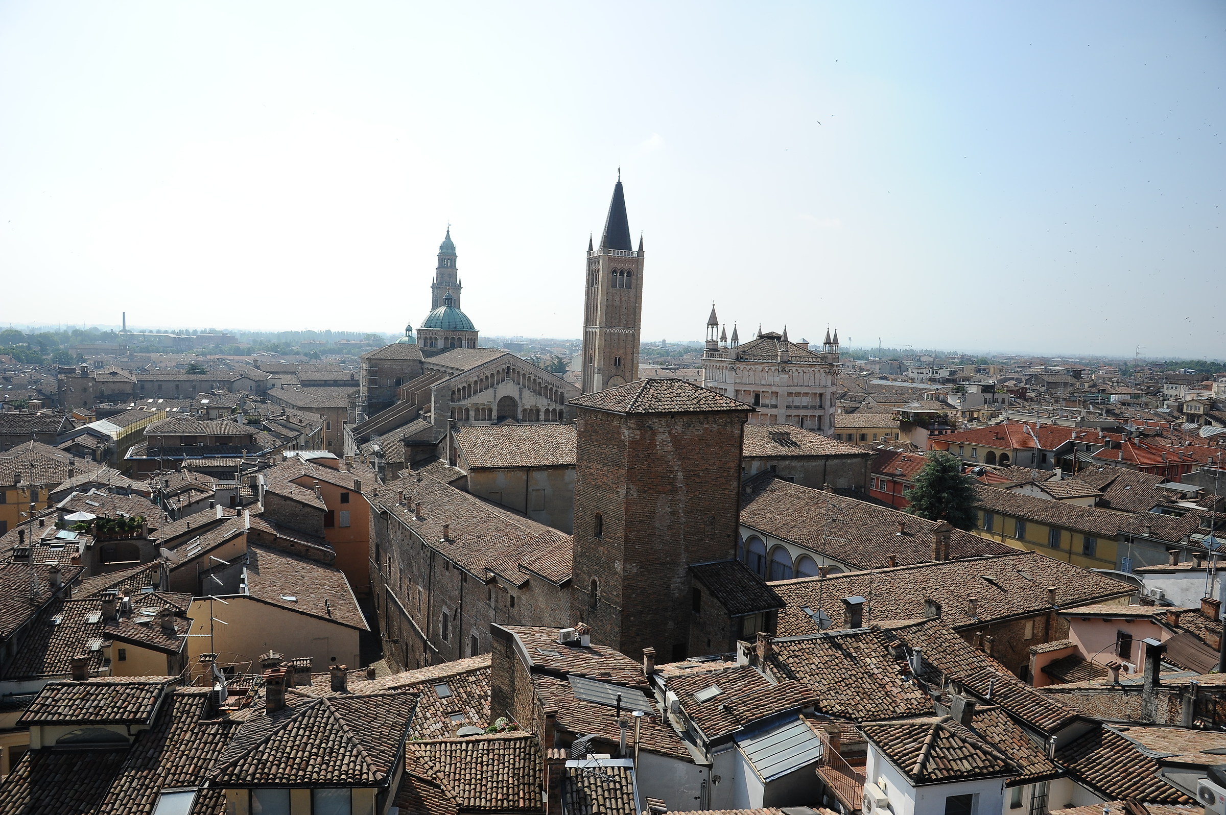 Panoramica dalla torre campanaria di San Paolo Parma