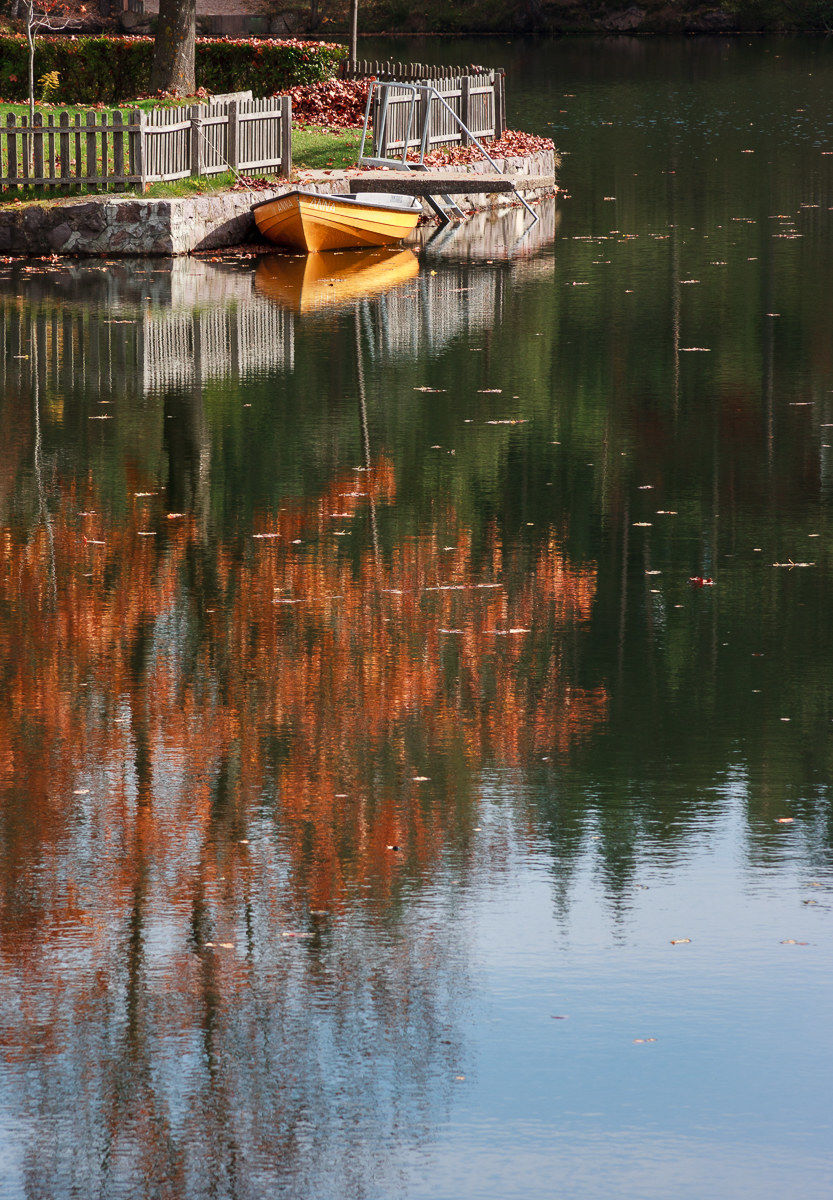 The yellow boat of the Renon ...