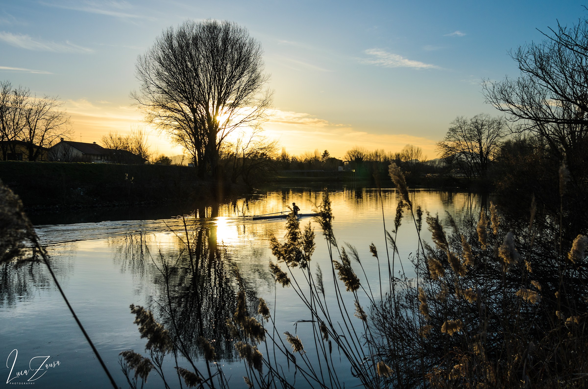 Remado verso il tramonto