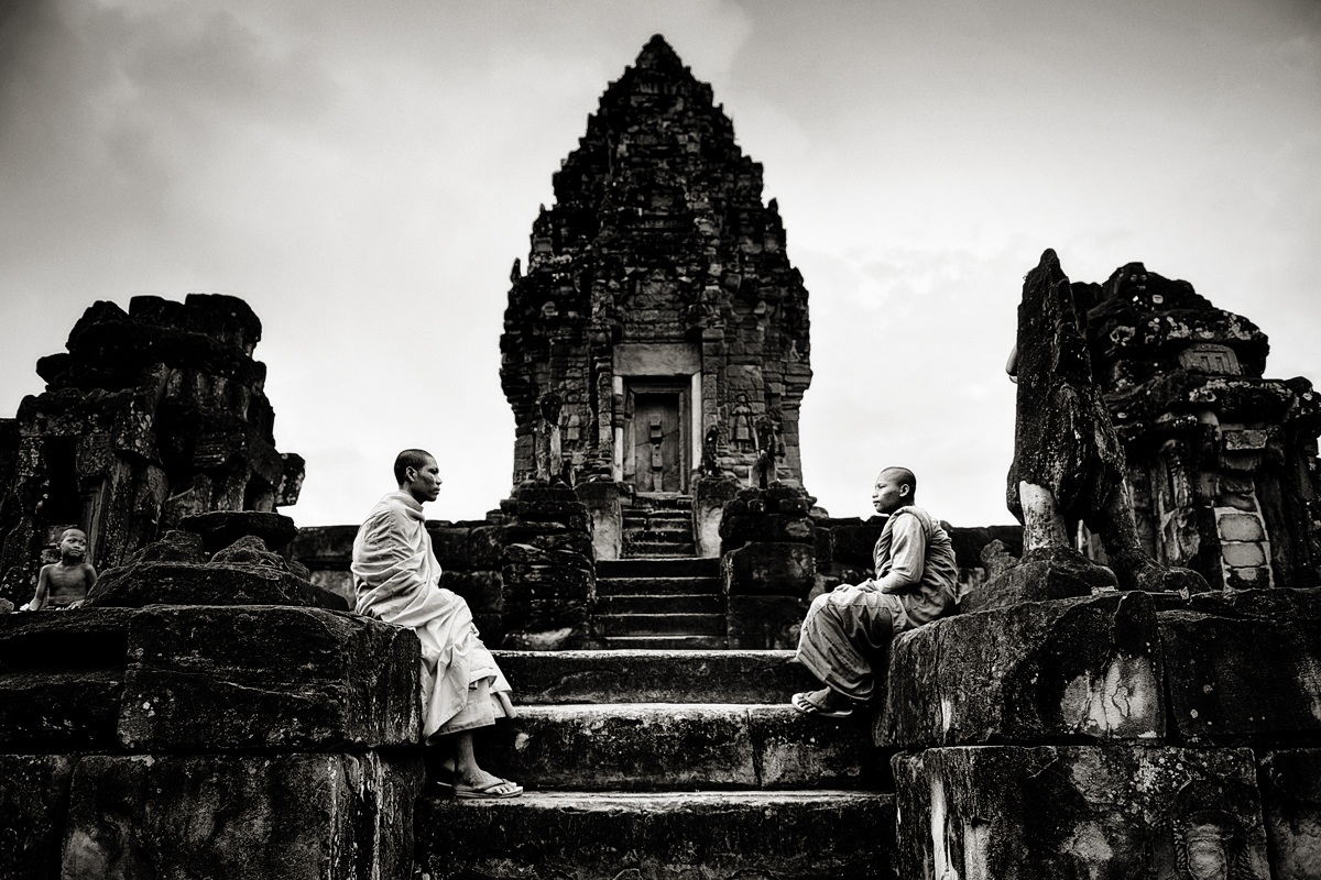 Bakong Temple -monks