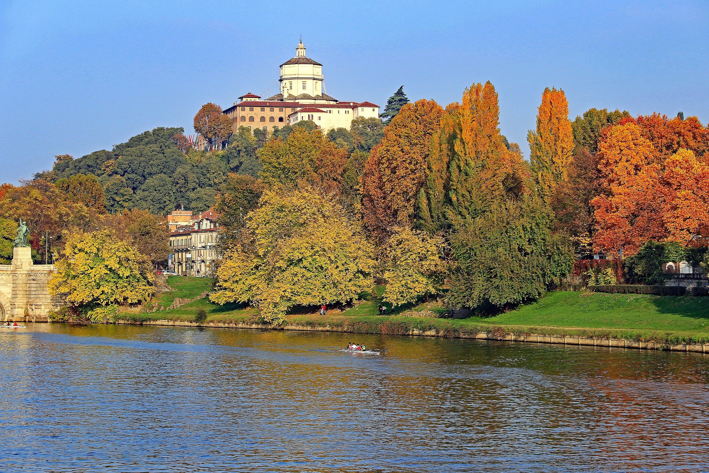 Turin-2: The Po in autumn