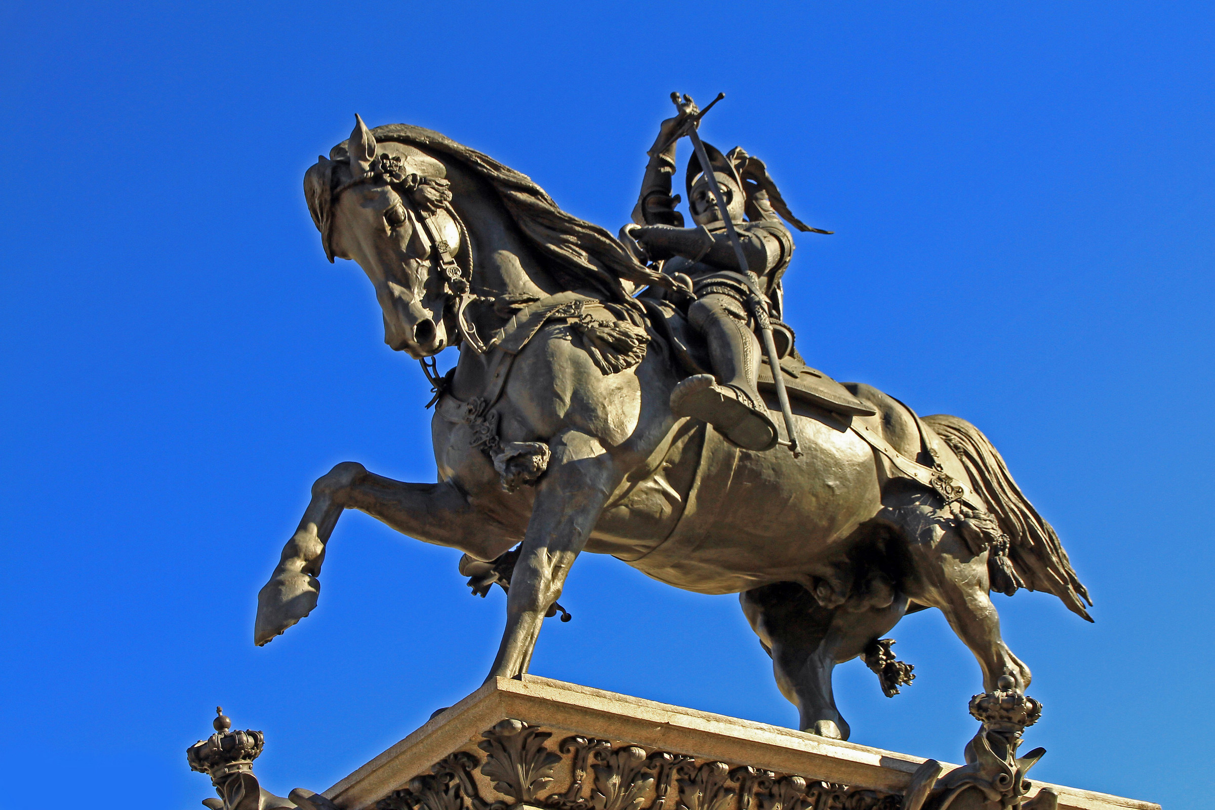 Torino-6: "Caval ëd Brons " in p.zza S. Carlo