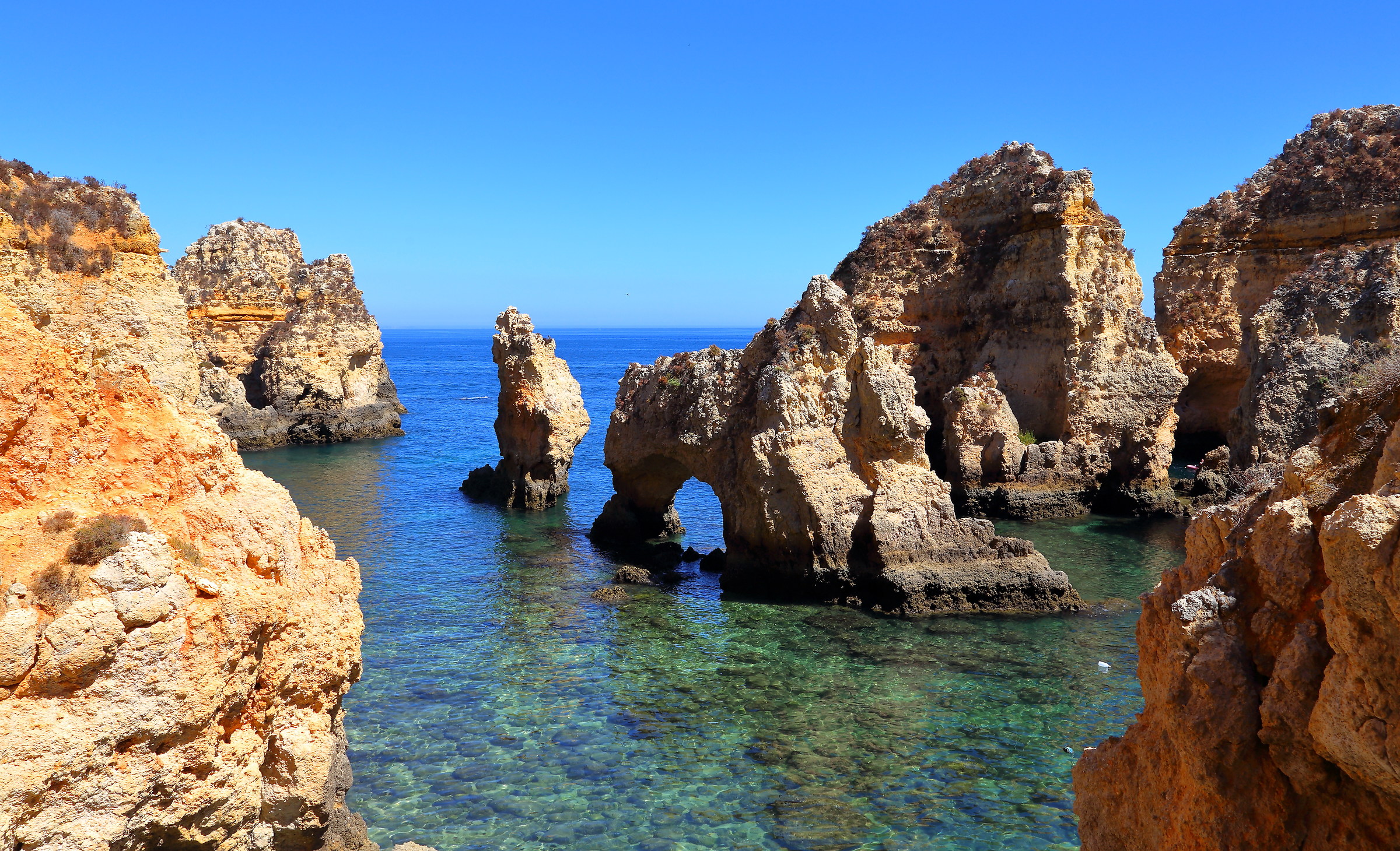 The colors of Ponta da Piedade
