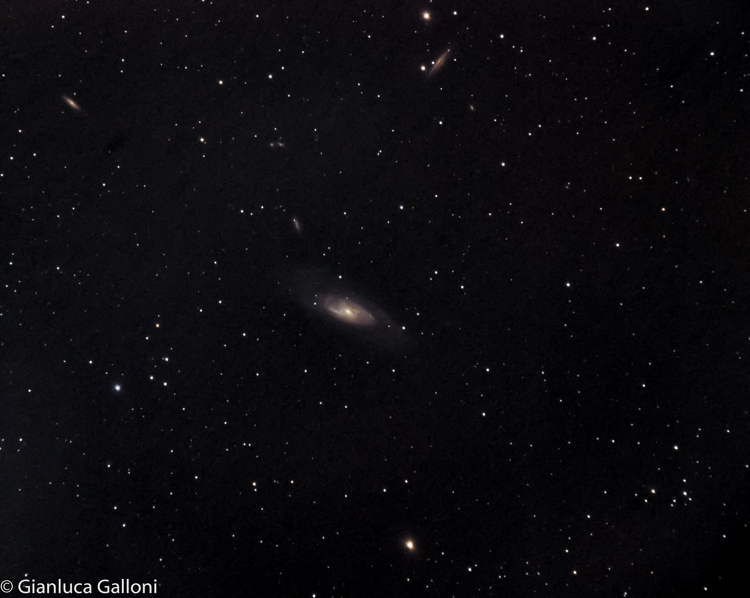 M106