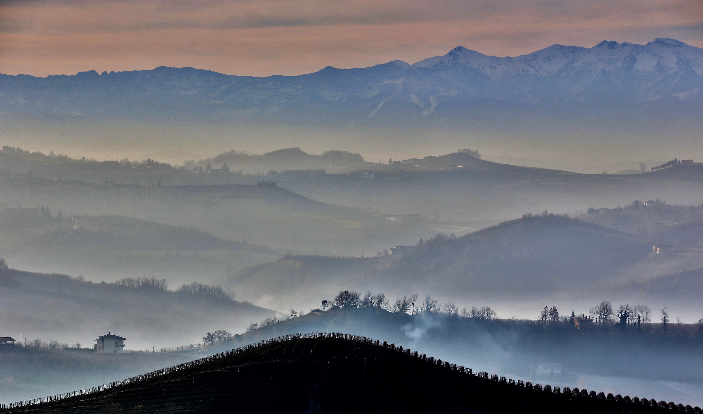 Sguardo ad Ovest da Diano d'Alba