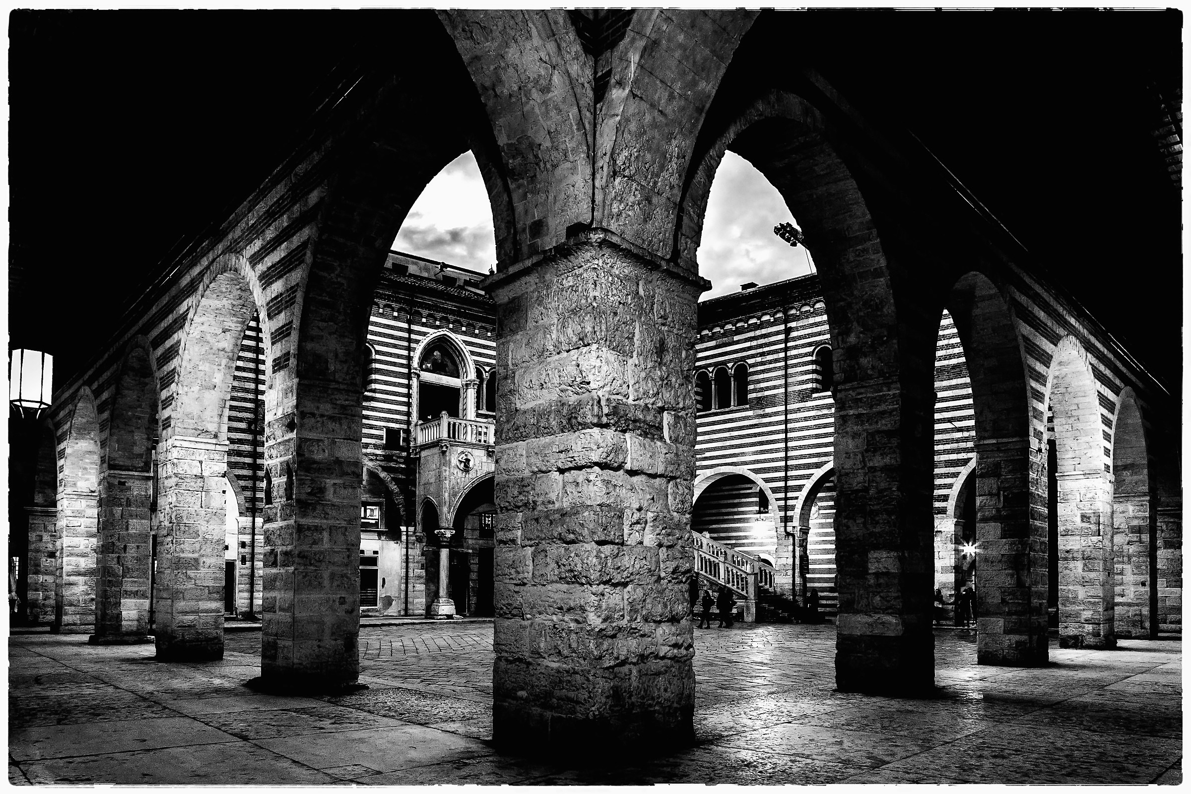 Piazza Mercato vecchio -  Verona