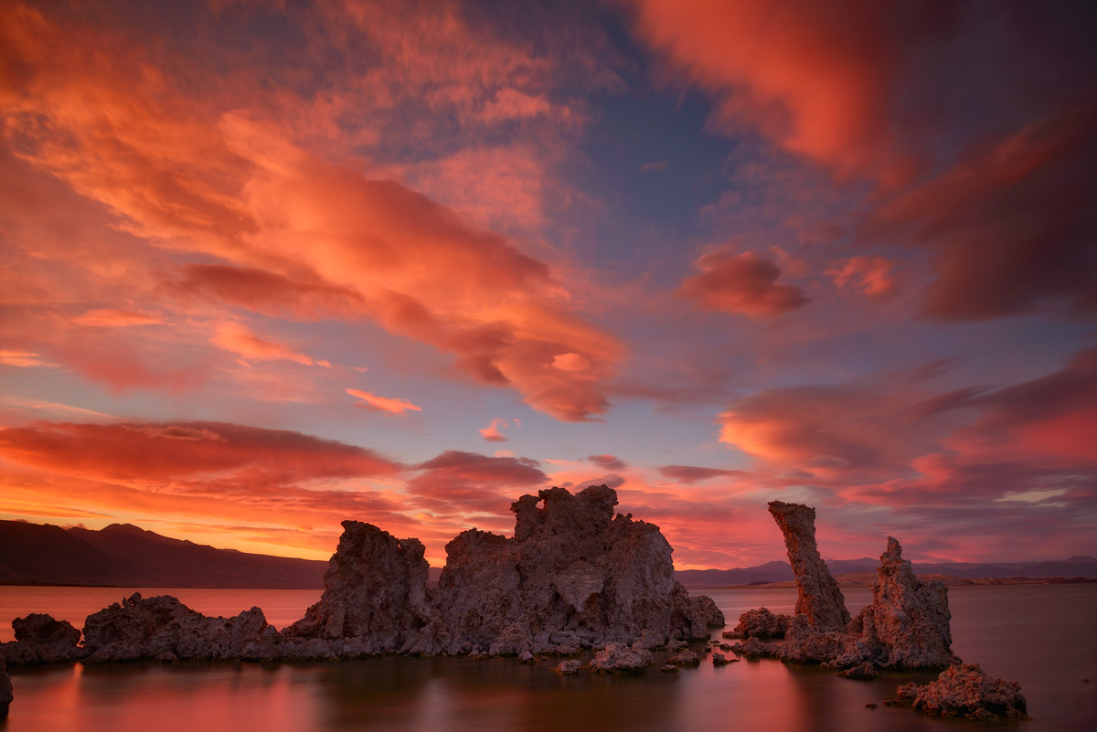 Mono Lake Sunset, 2 RAW manual blend