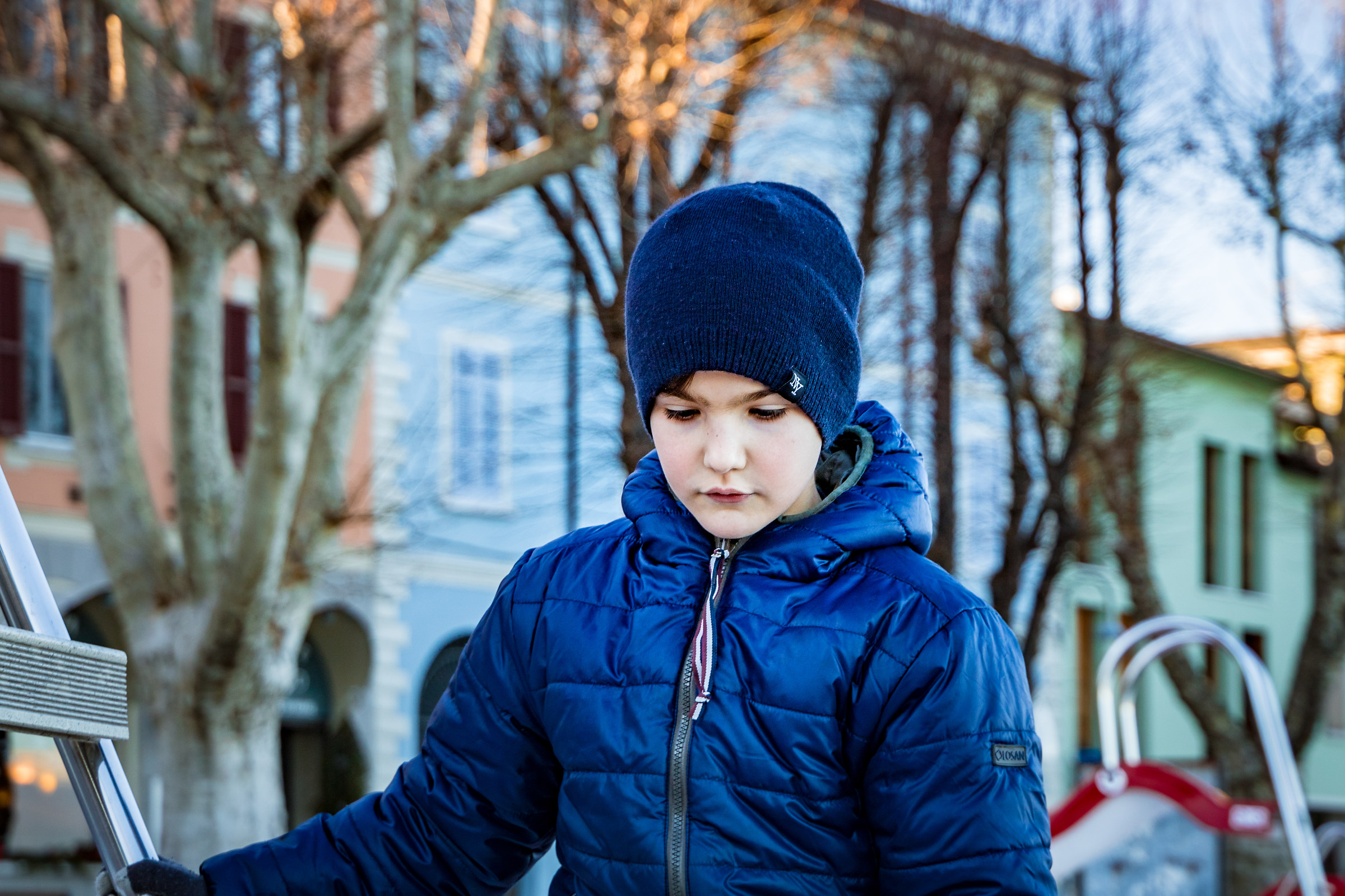 Guarda in su, guarda in giù