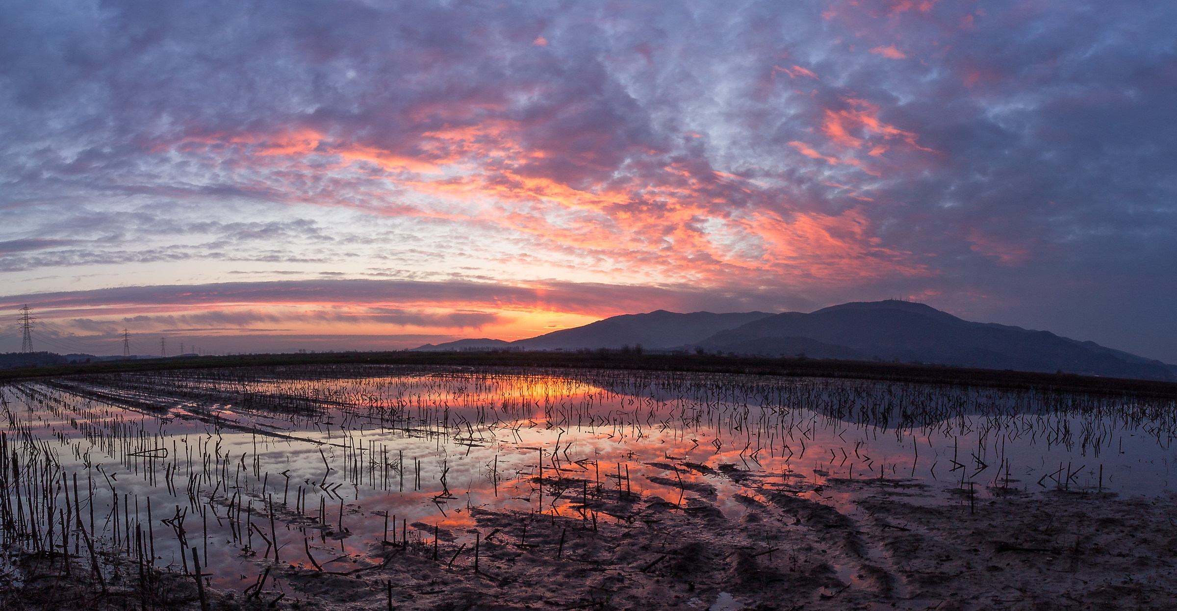 Overview consisting of two shots joined with LR
