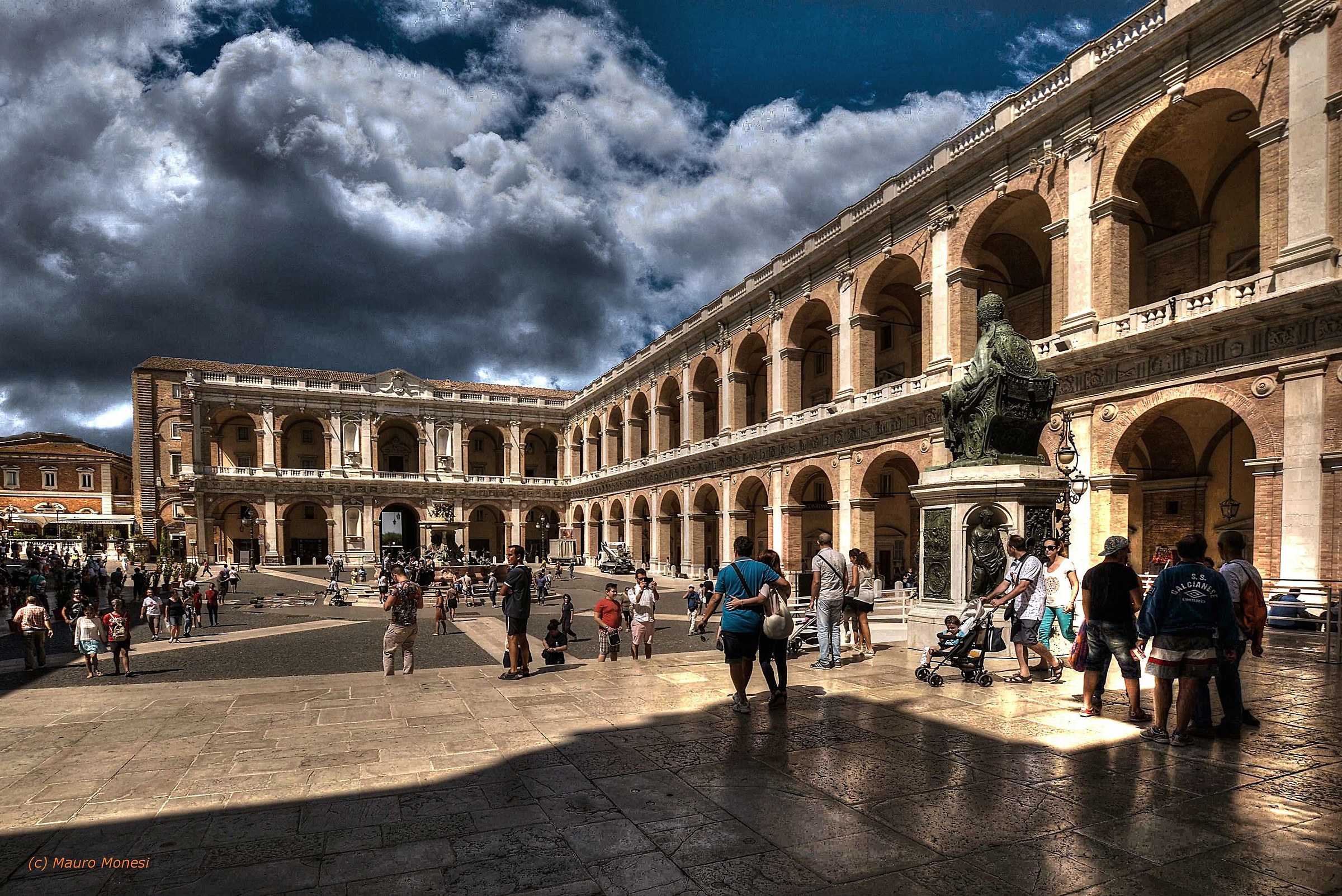 Un mondo umano a Loreto