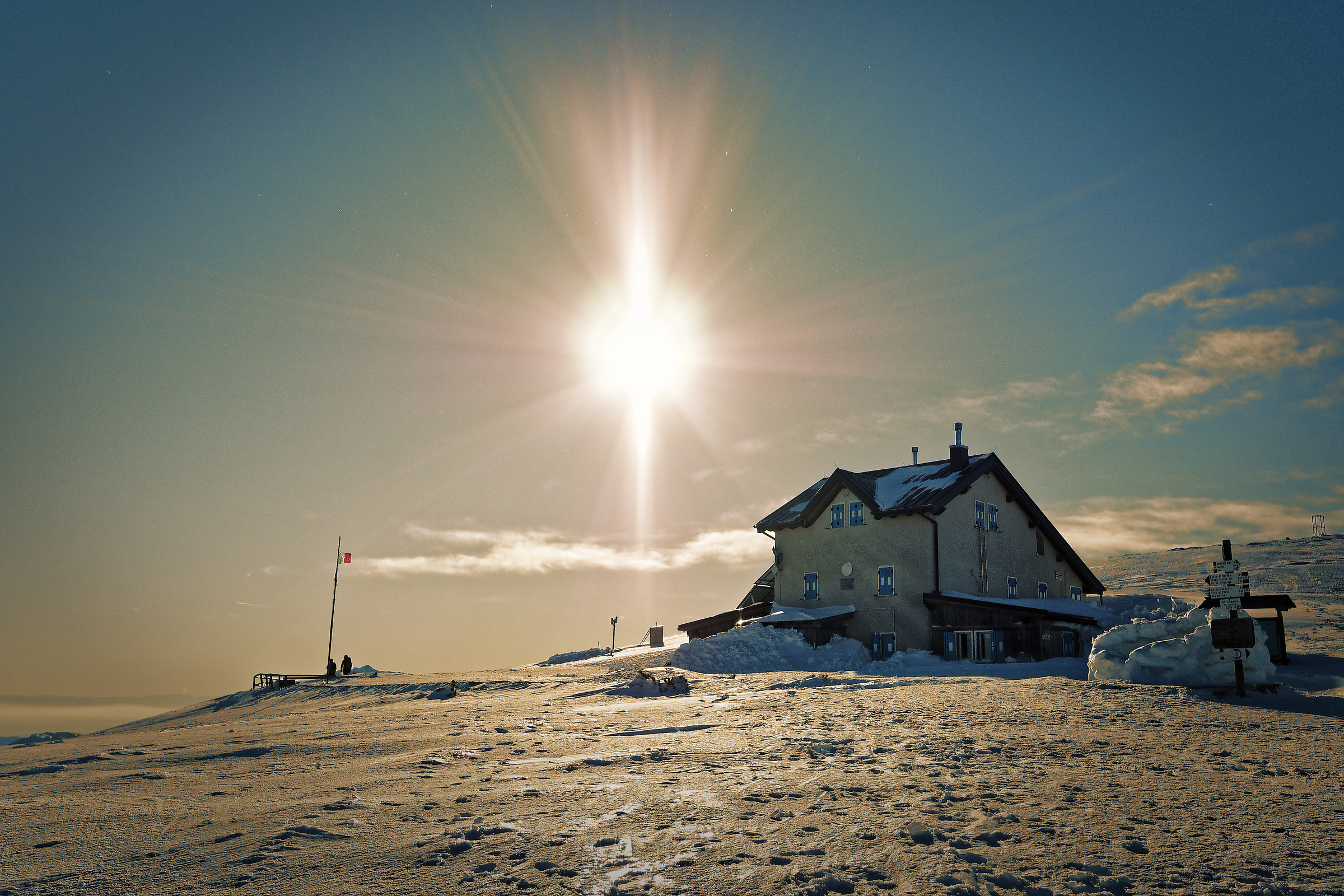 Sun on the "Damiano Chiesa" (Altissimo di Nago)
