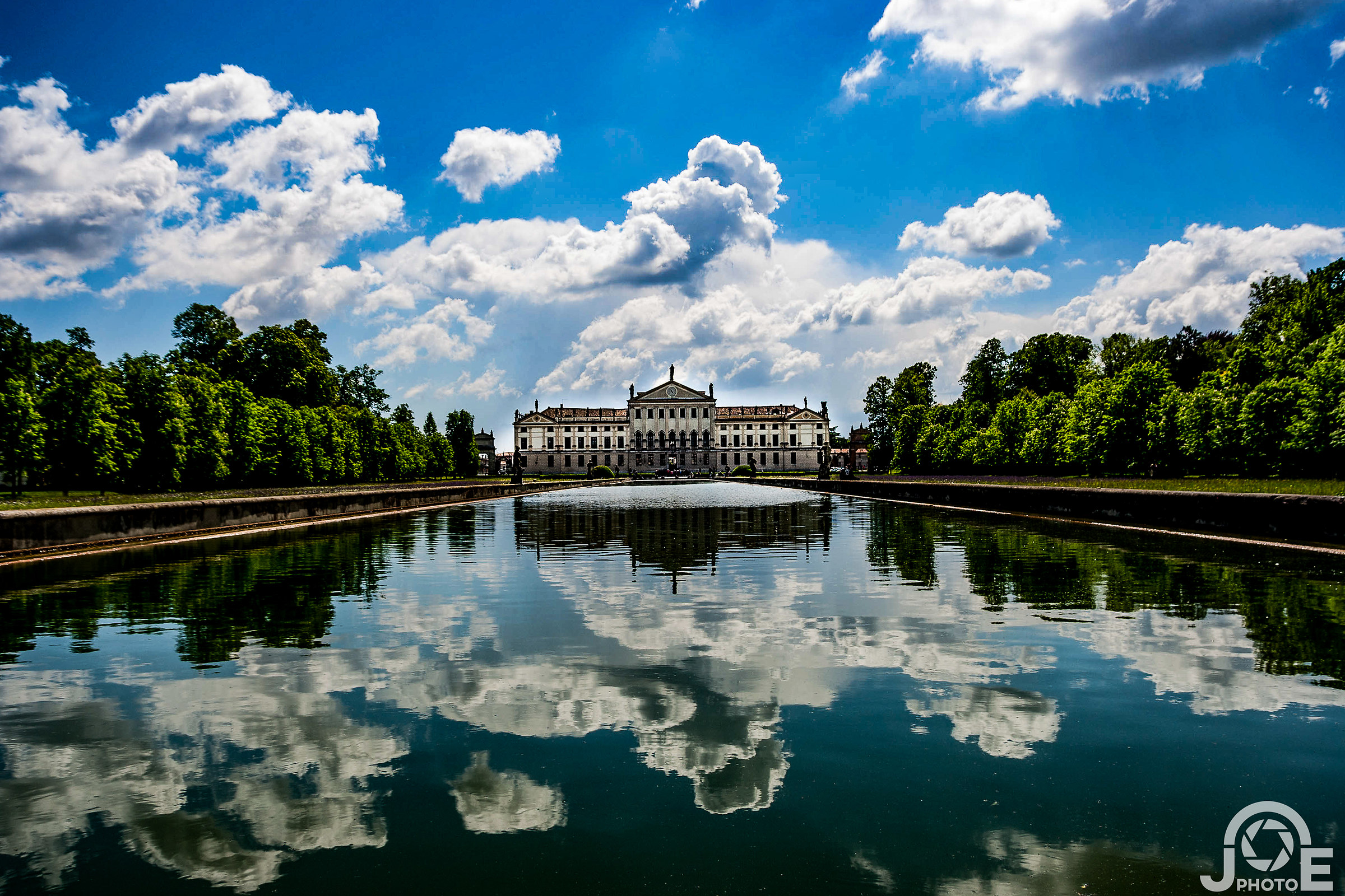 Reprint of the Villa ...