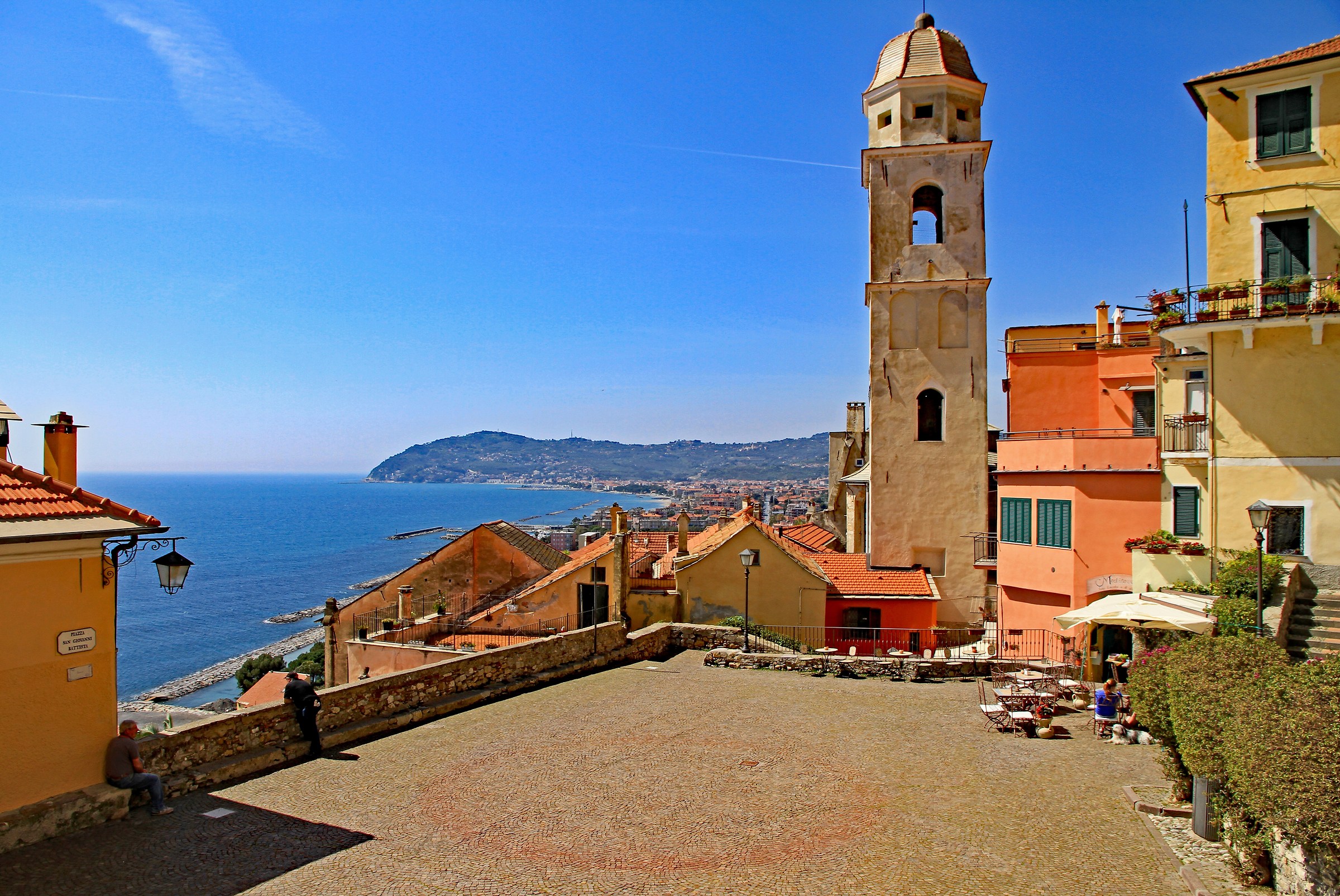 Cervo: La piazzetta