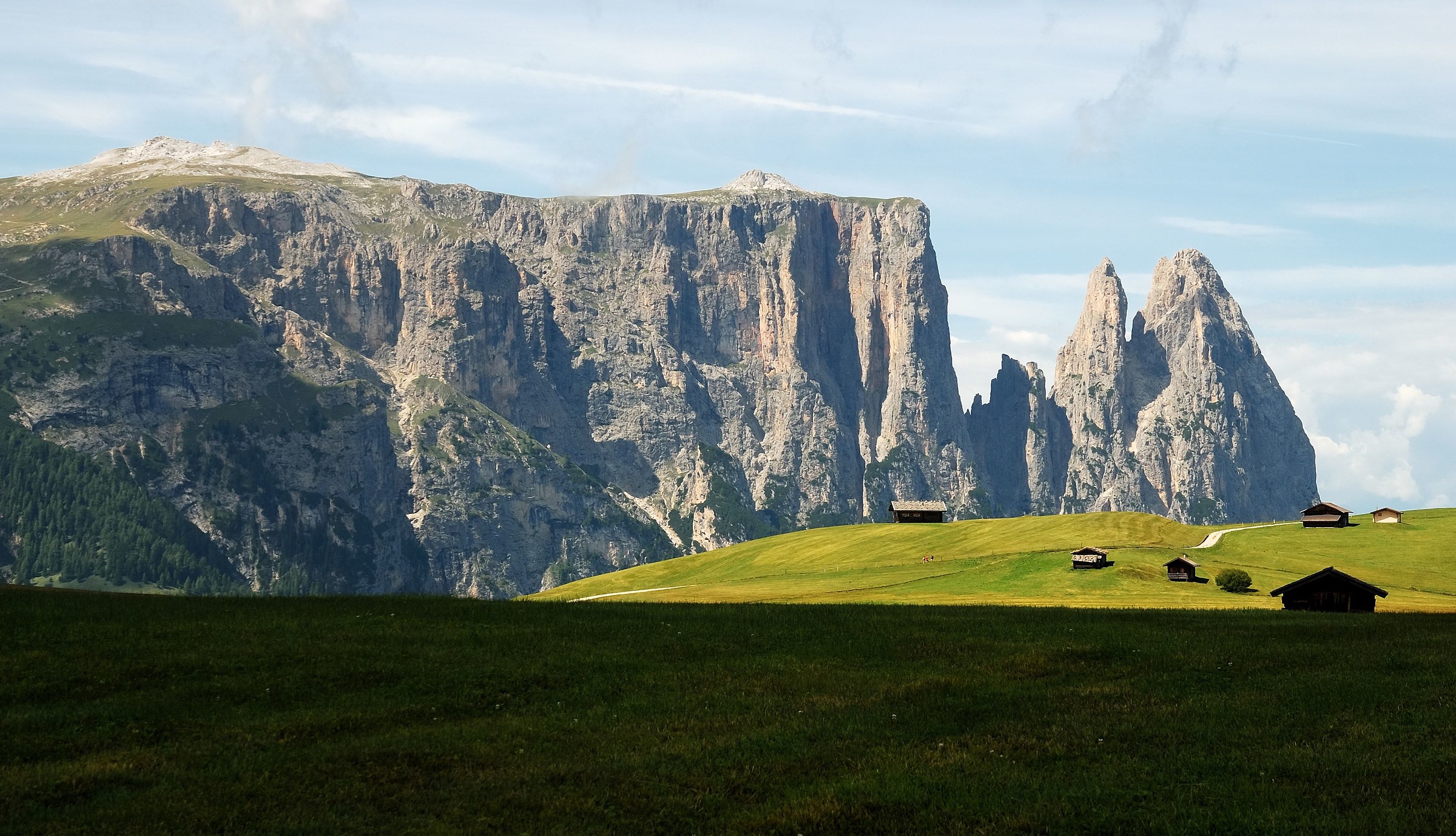 The unmistakable profile of the Sciliar and Punta Santner