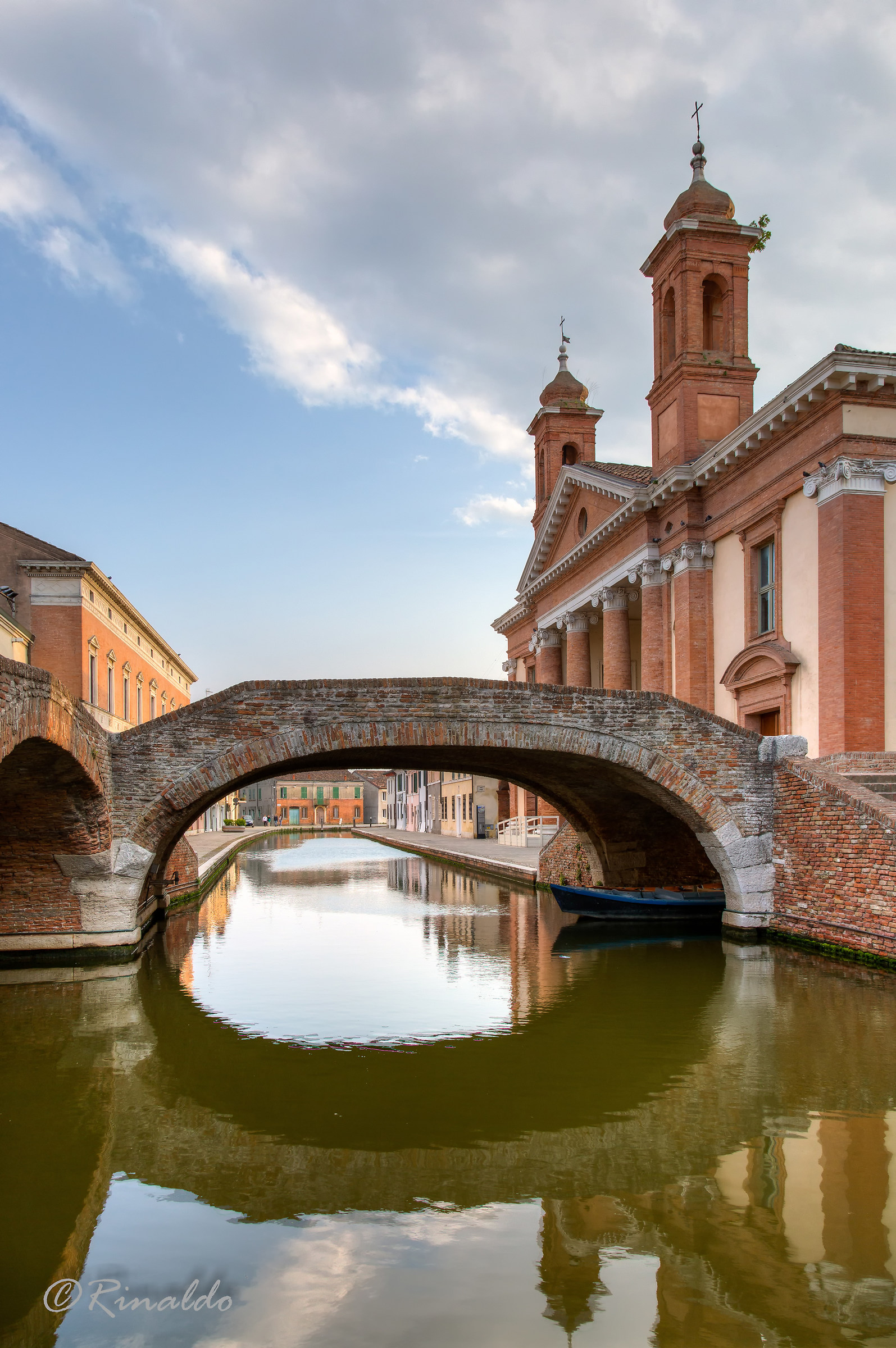 Comacchio, una bella città del delta del Po