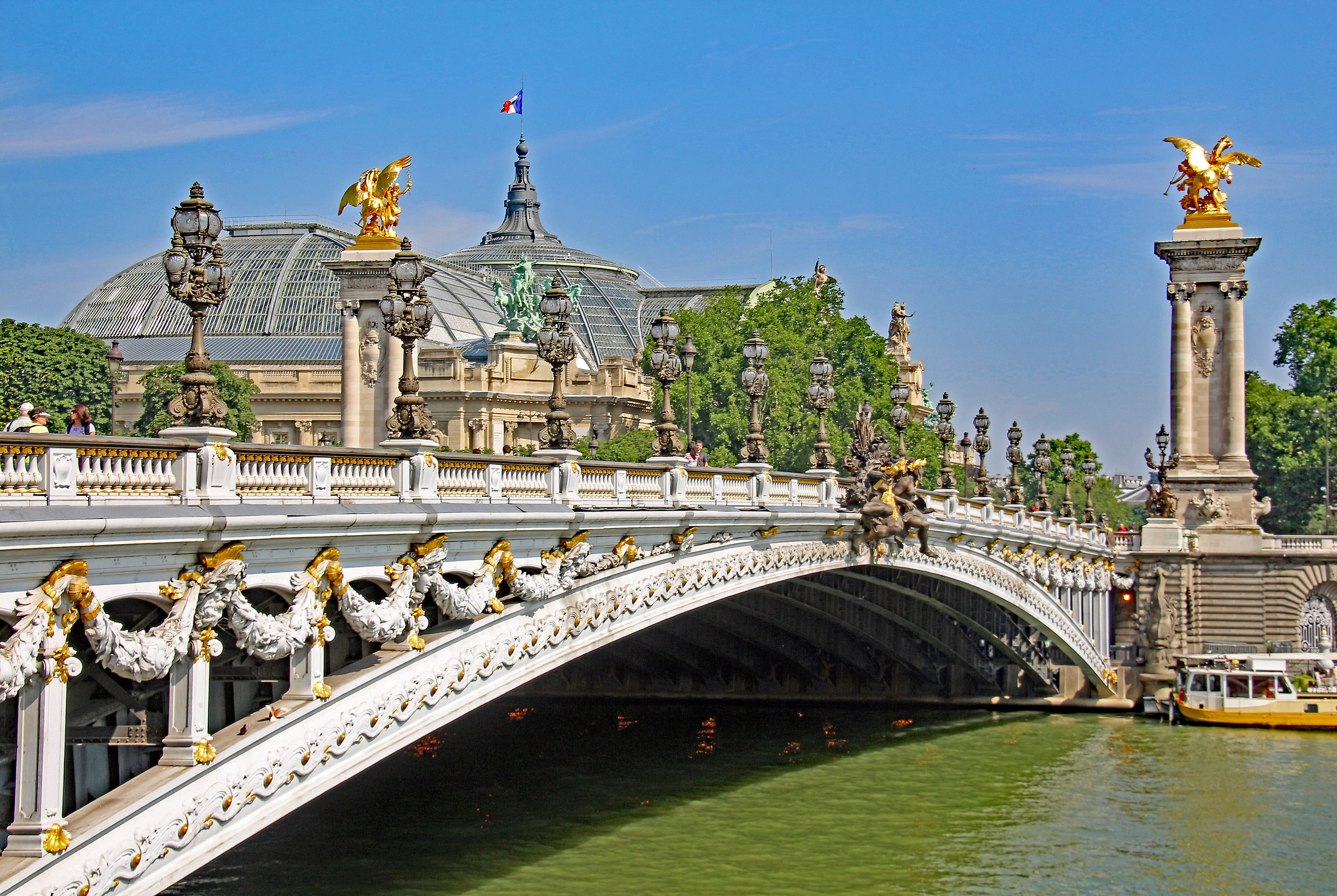 Parigi: Ponte Alessandro III visto dalla rive gauche