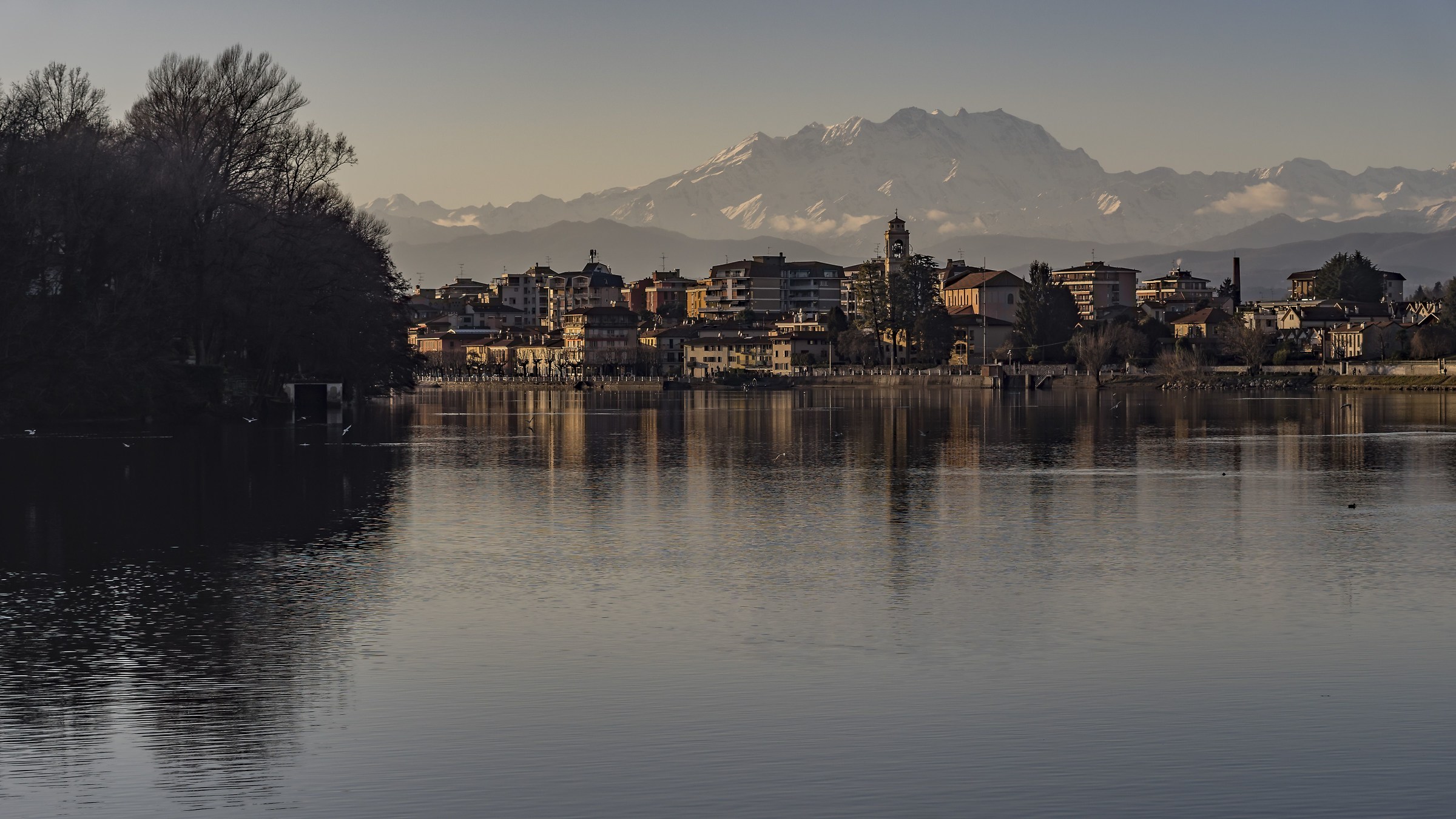 Saturday - 27th January - 2018, ?? 16: 26