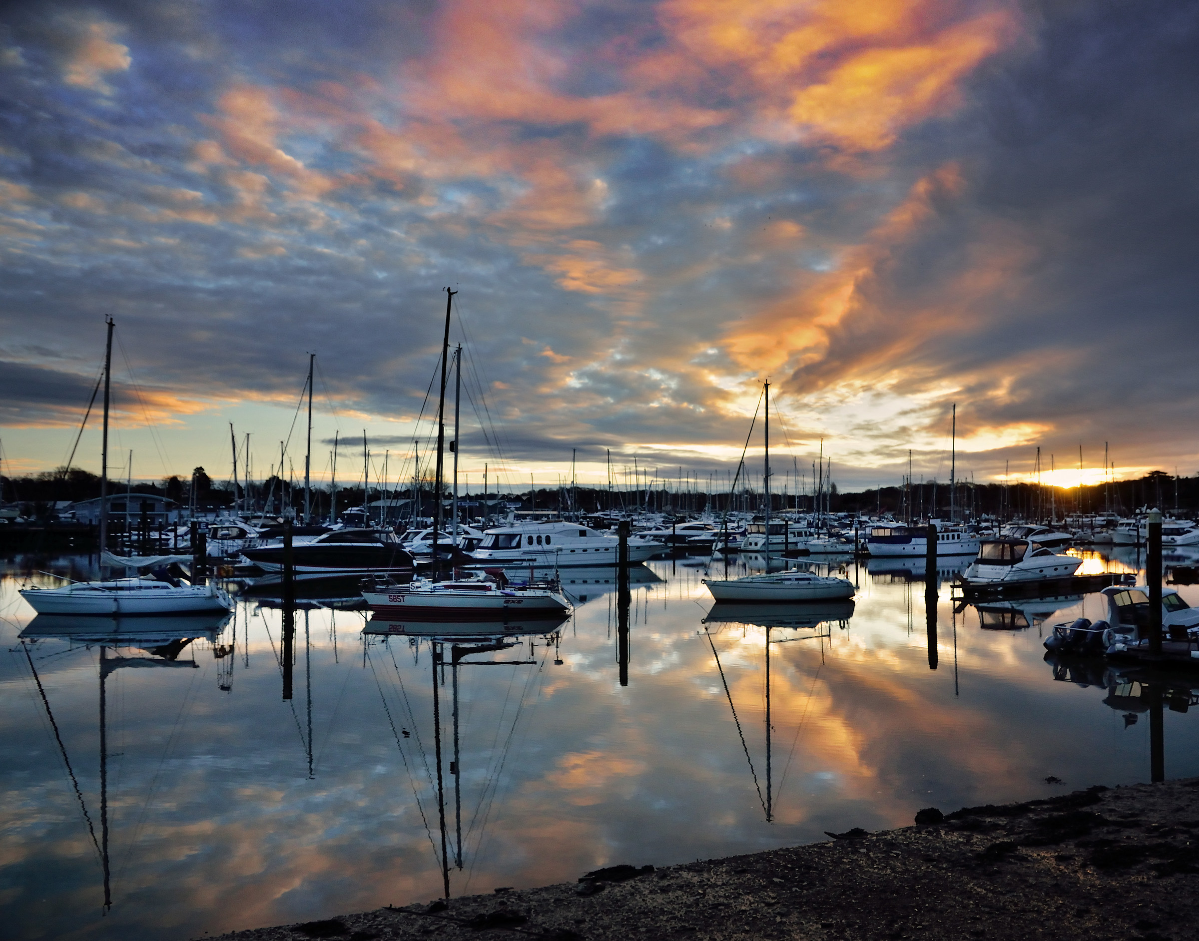 Sunrise over Beautiful Burseldon
