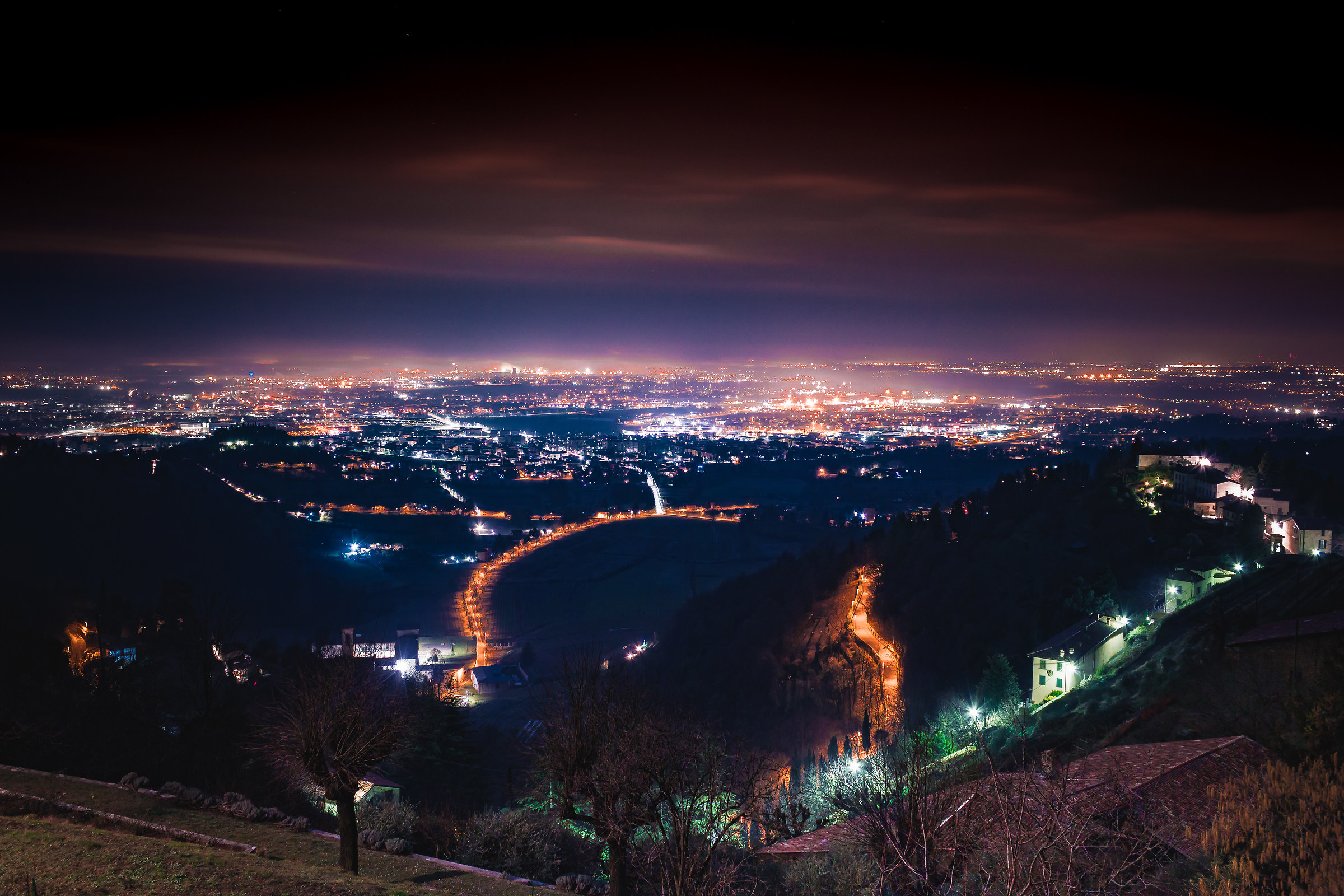 Night on the hills of the upper city - BG