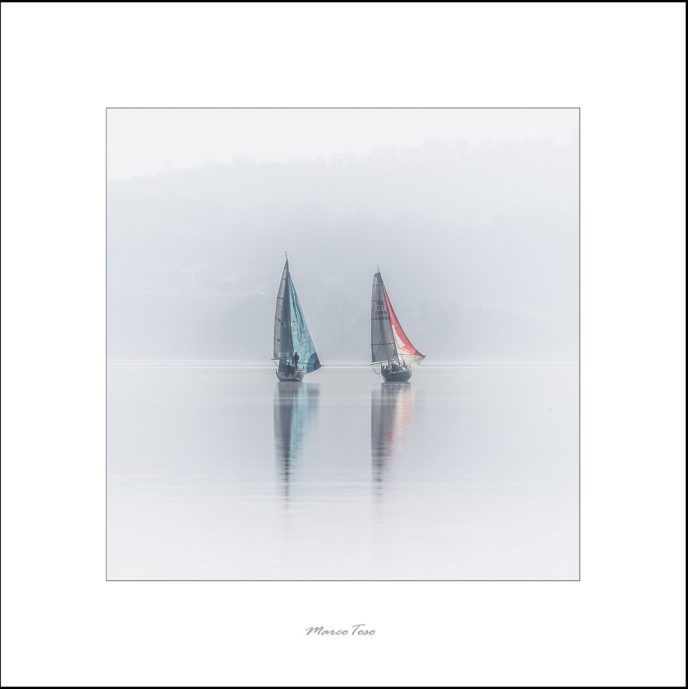 Regata tra le onde tempestose.. :-)