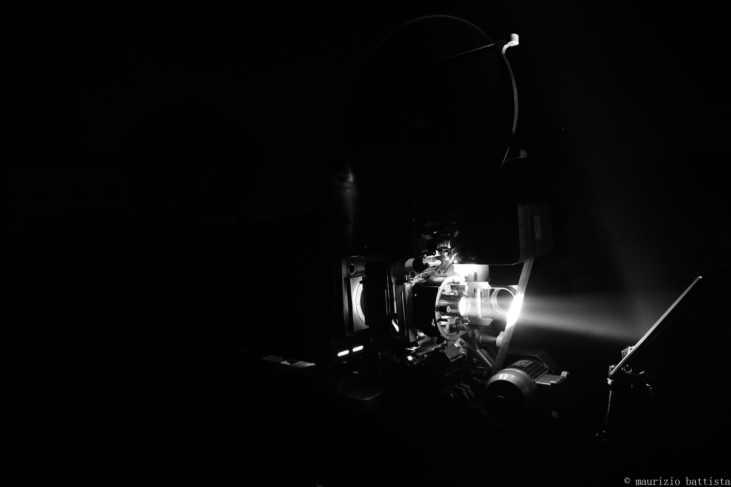 Proiettore a Villa Medici (b/n)