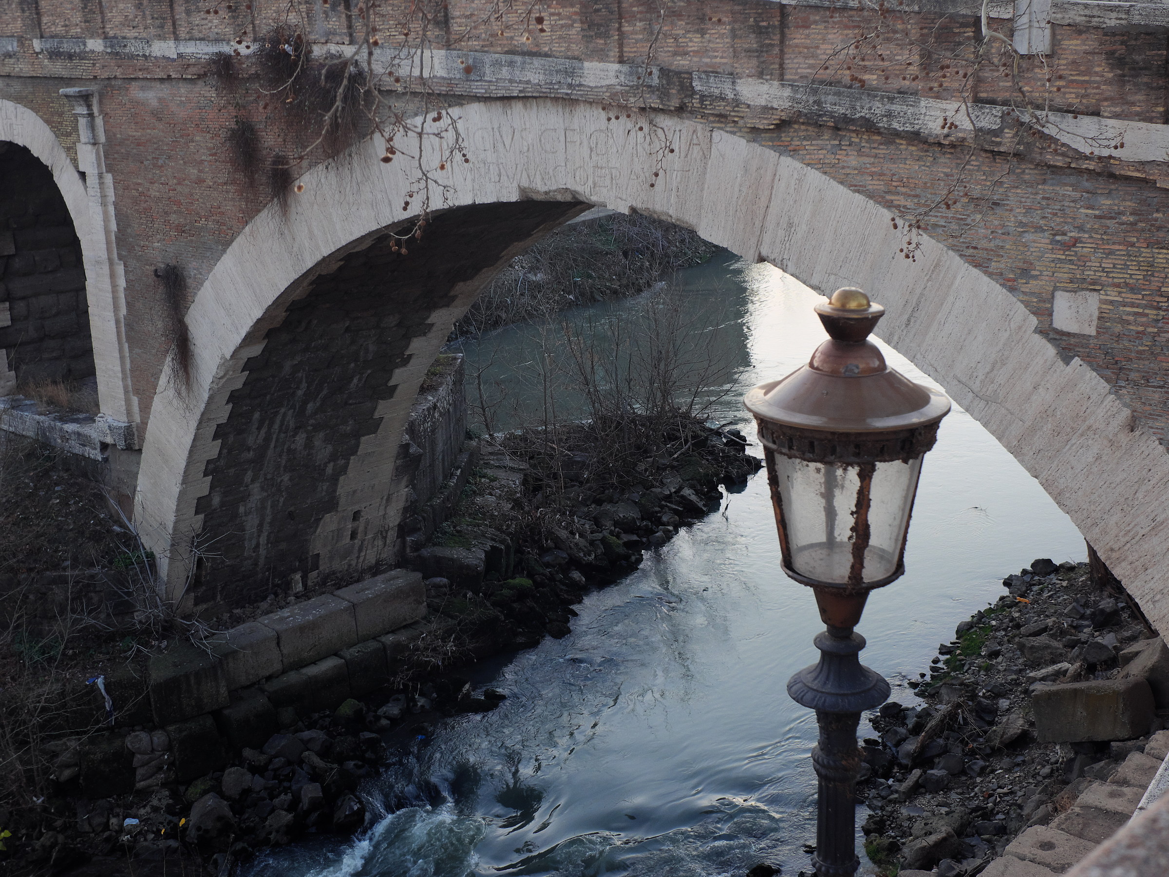 Ponte Fabricio (Isola Tiberina)