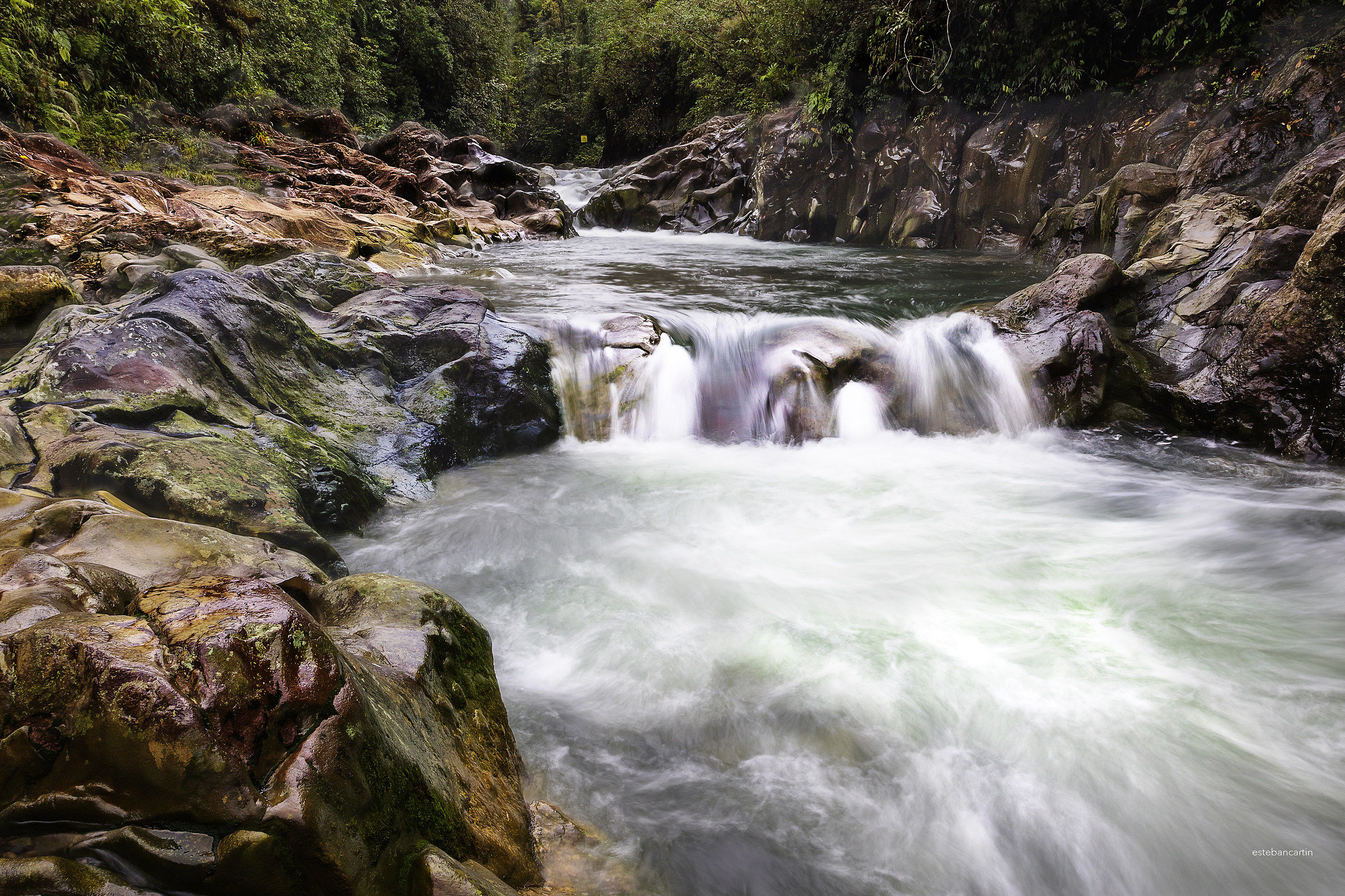 Río Agrio, Bajos del Toro