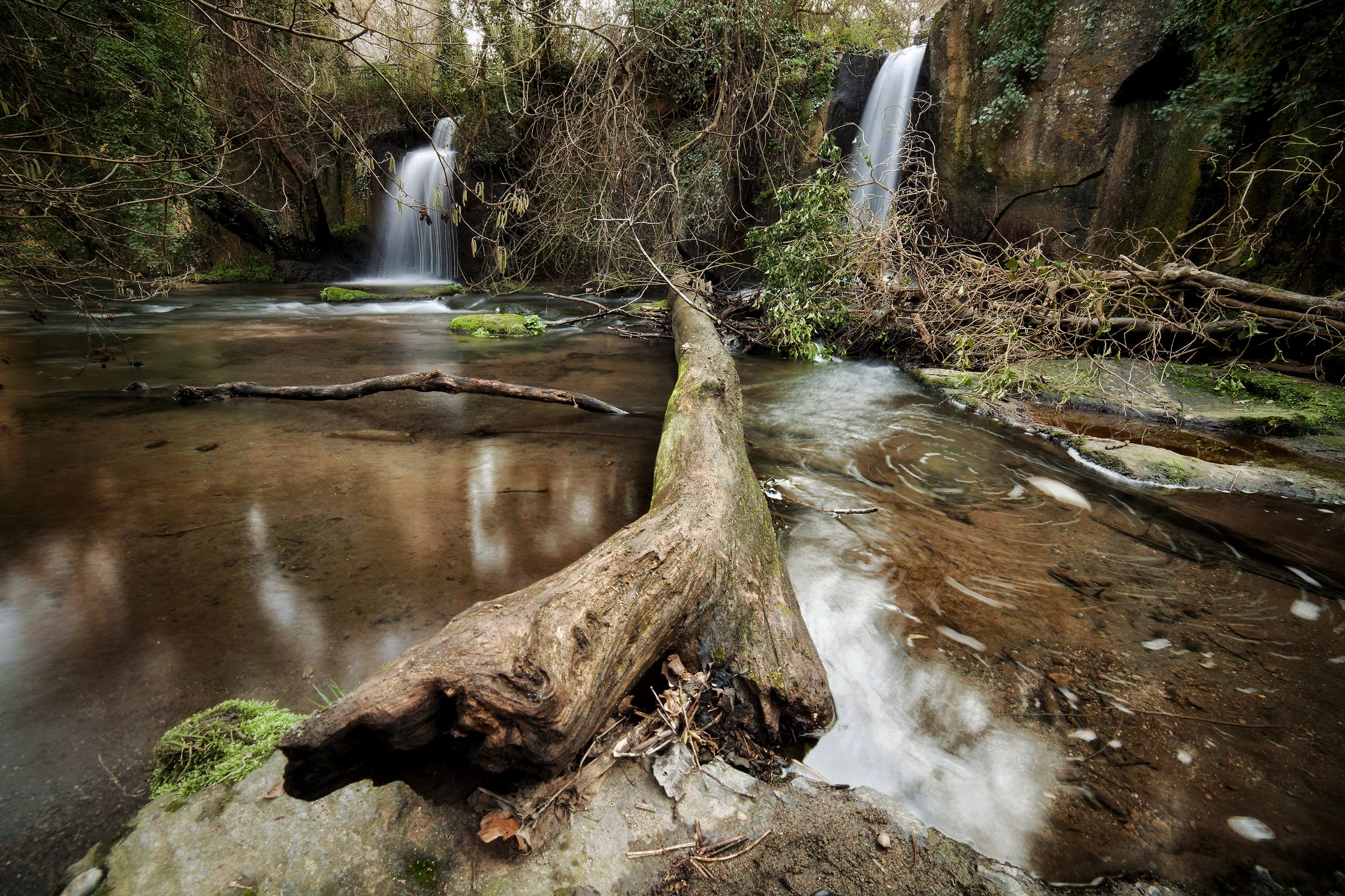 Different twins, Monte Gelato waterfalls