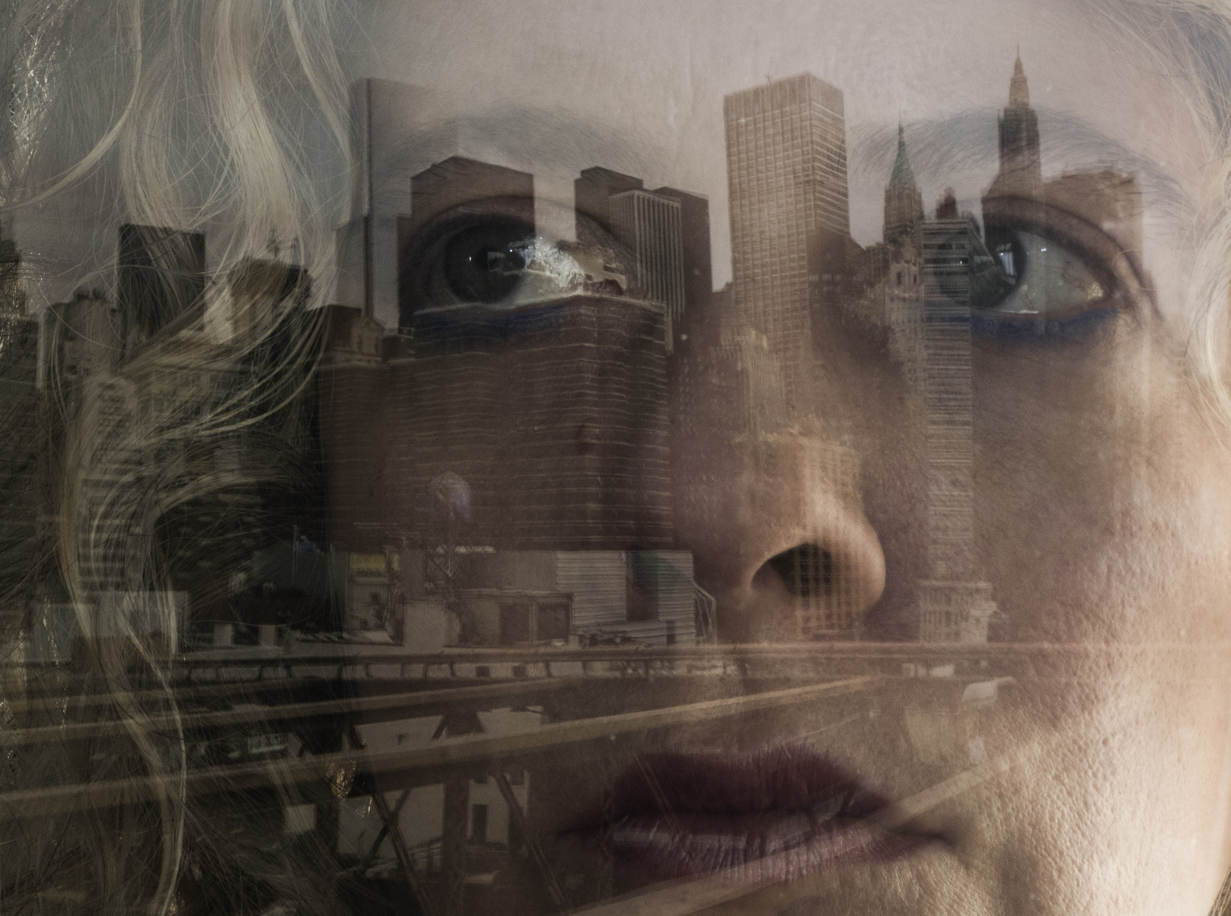 Riflessi della città