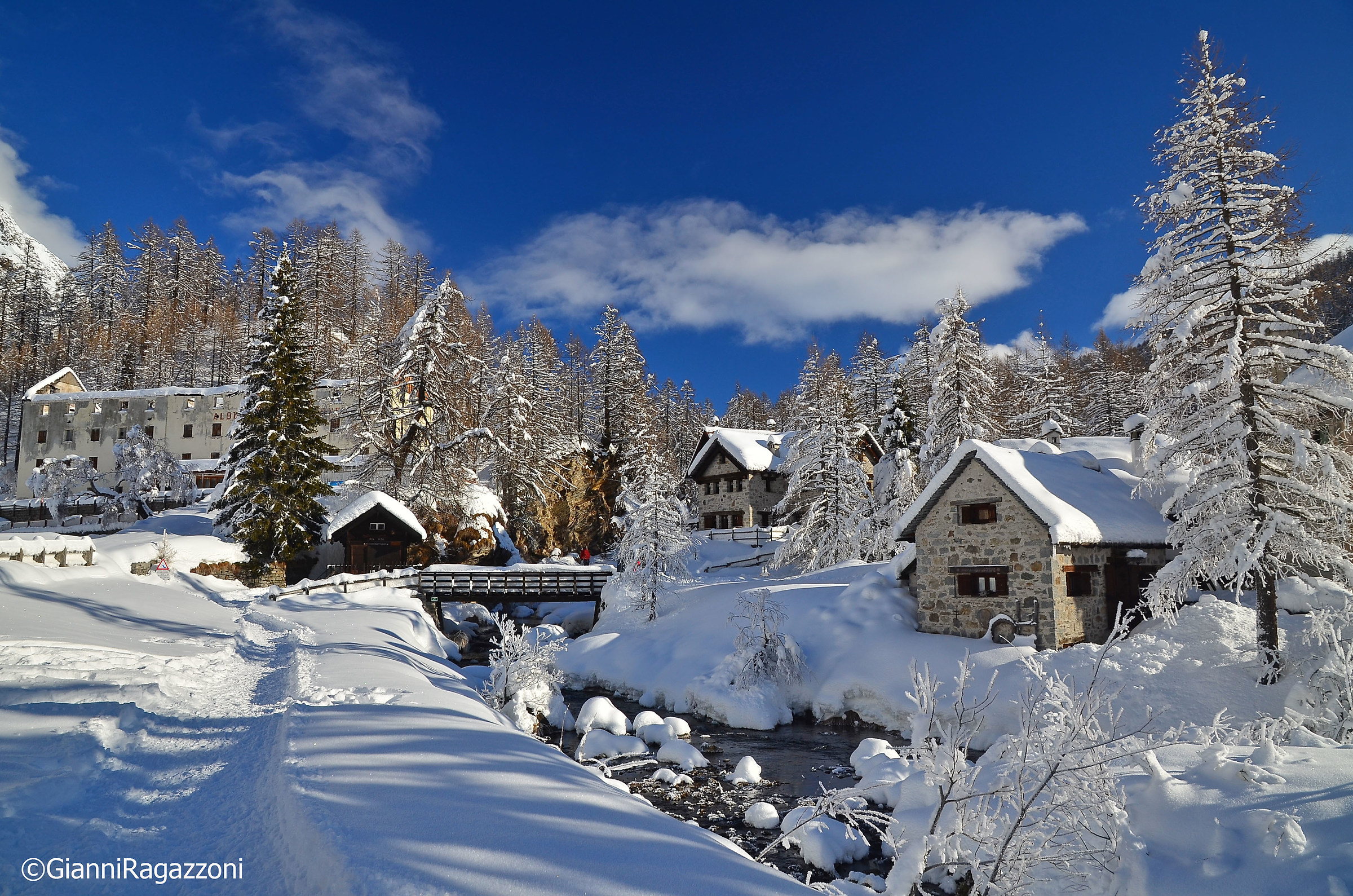 Entrance to the Alpe Devero